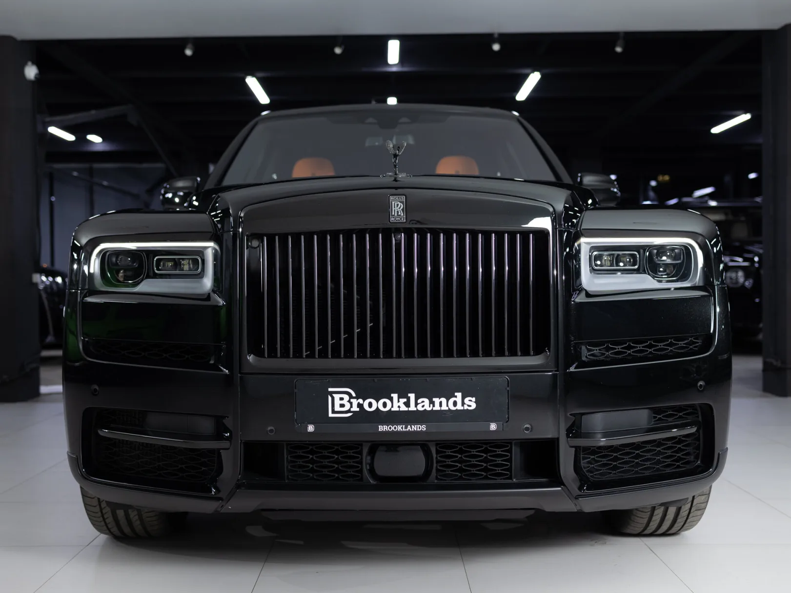 Rolls-Royce Cullinan Individual I (Series I), 2023 — экстерьер, фото 27