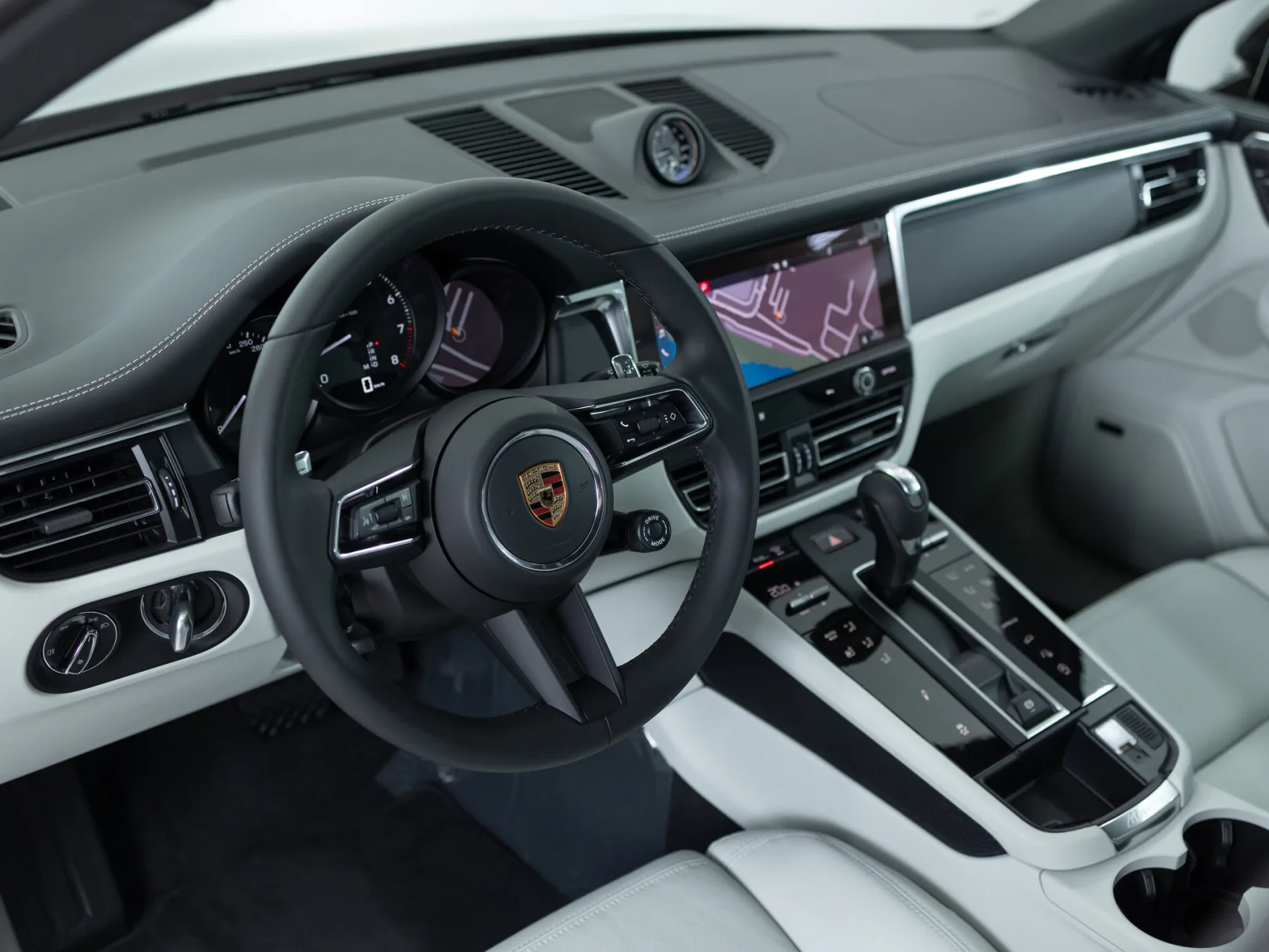 Porsche Macan Базовая I Рестайлинг 2, 2024 — экстерьер, фото 9