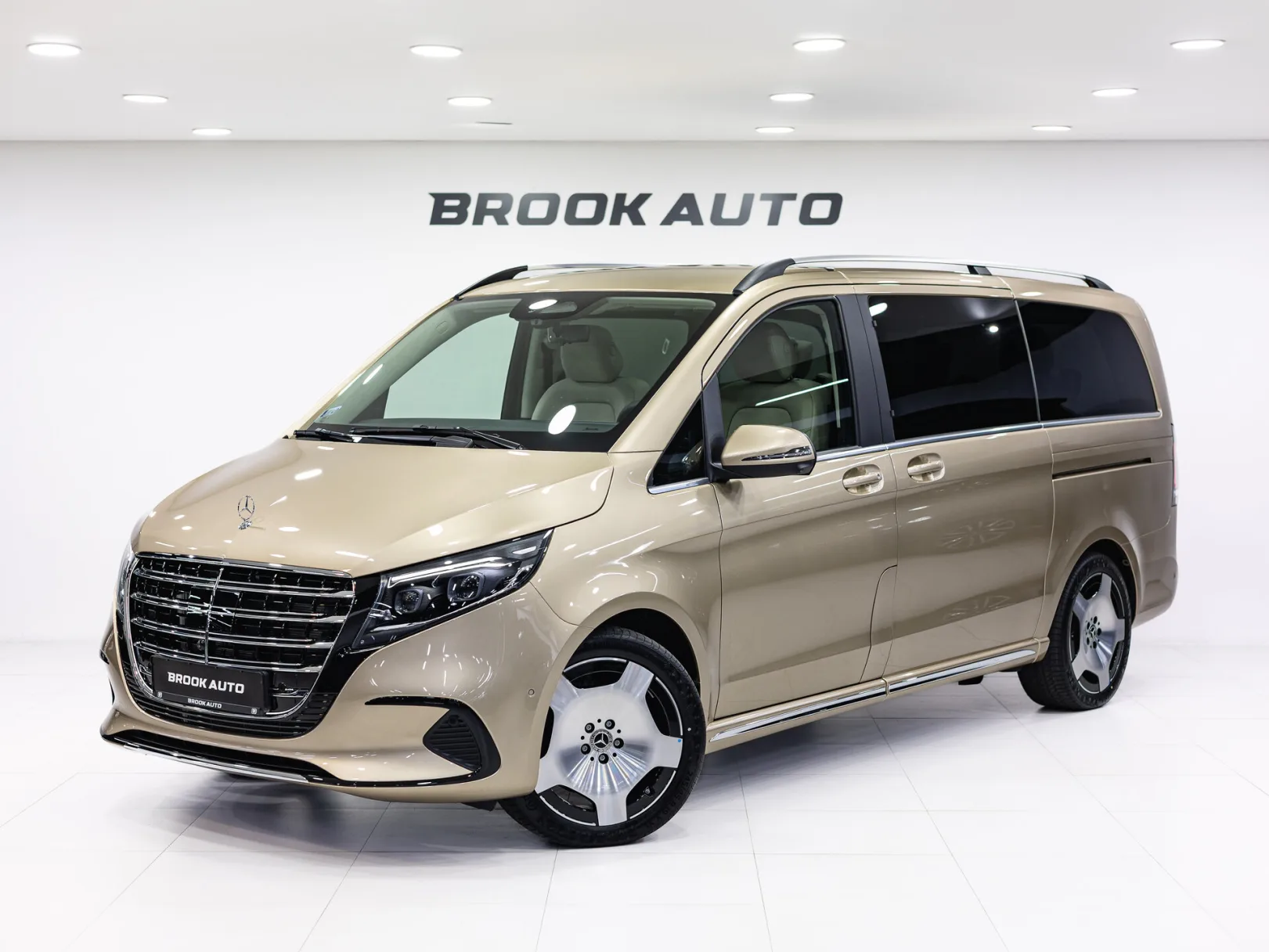 Mercedes-Benz V-Класс Exclusive III (W447) Рестайлинг 2, 2025 — экстерьер, фото 1