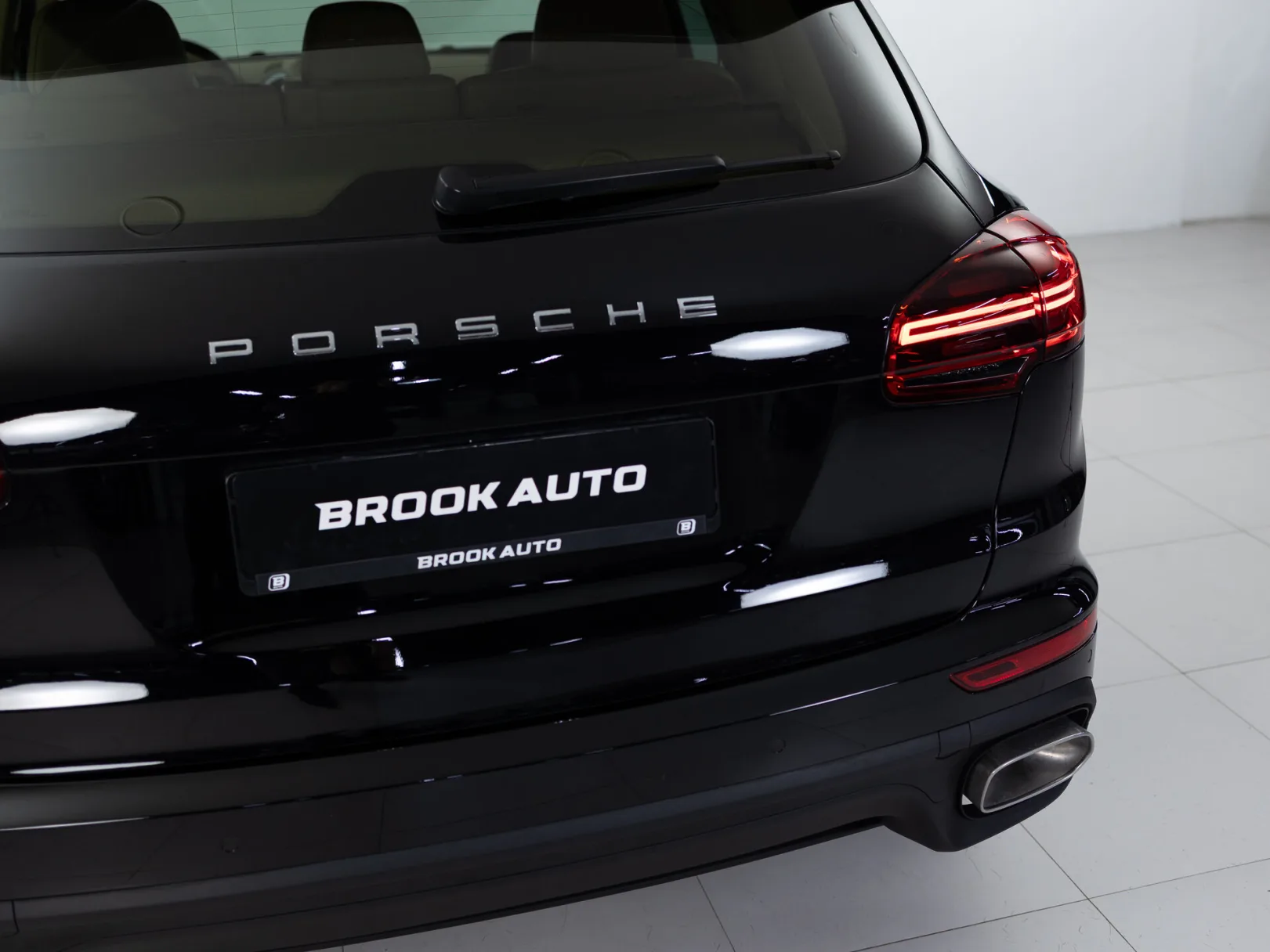 Porsche Cayenne Diesel Platinum Edition II Рестайлинг (958), 2016 — экстерьер, фото 26