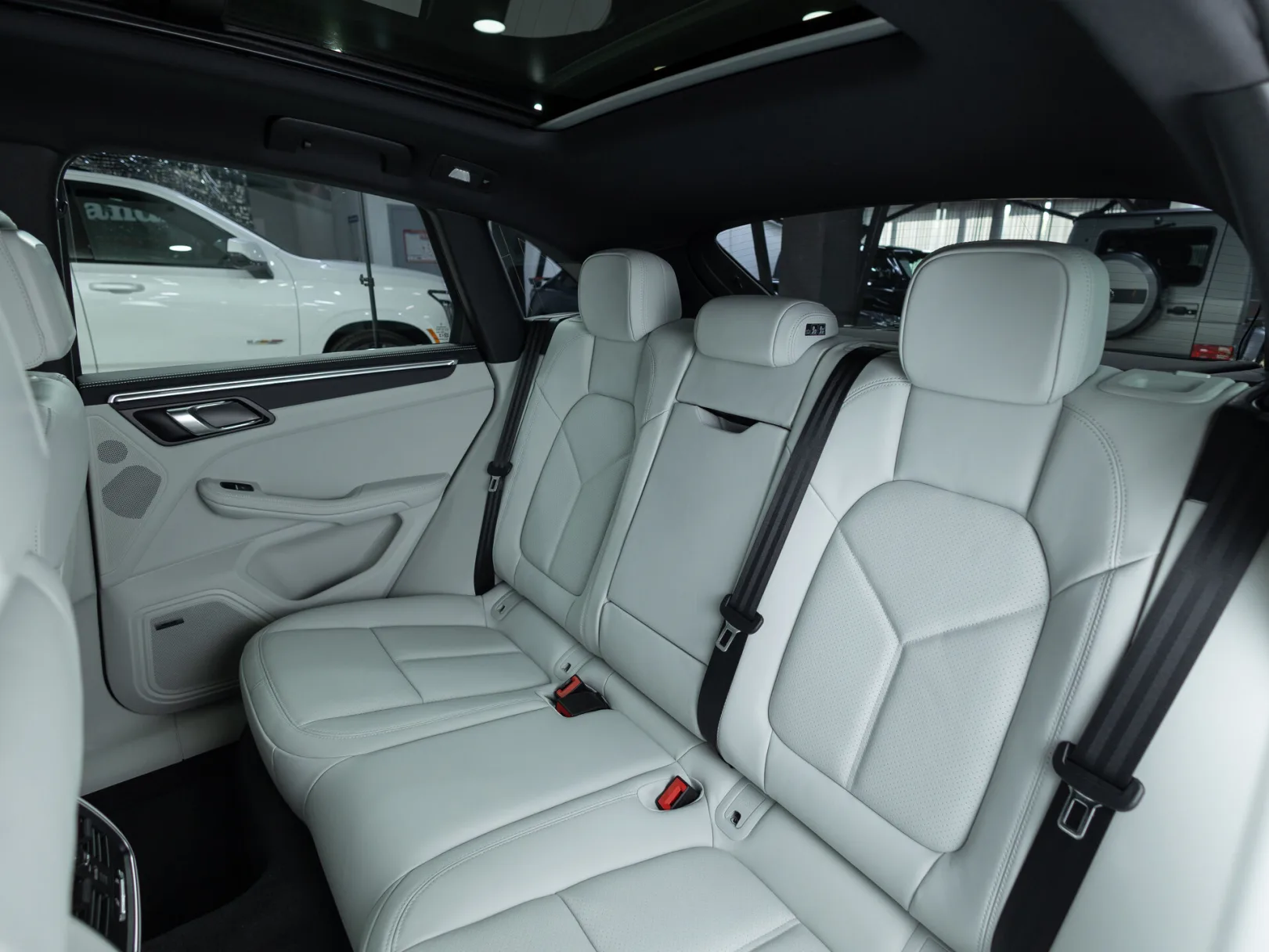 Porsche Macan T I Рестайлинг 2, 2025 — экстерьер, фото 26