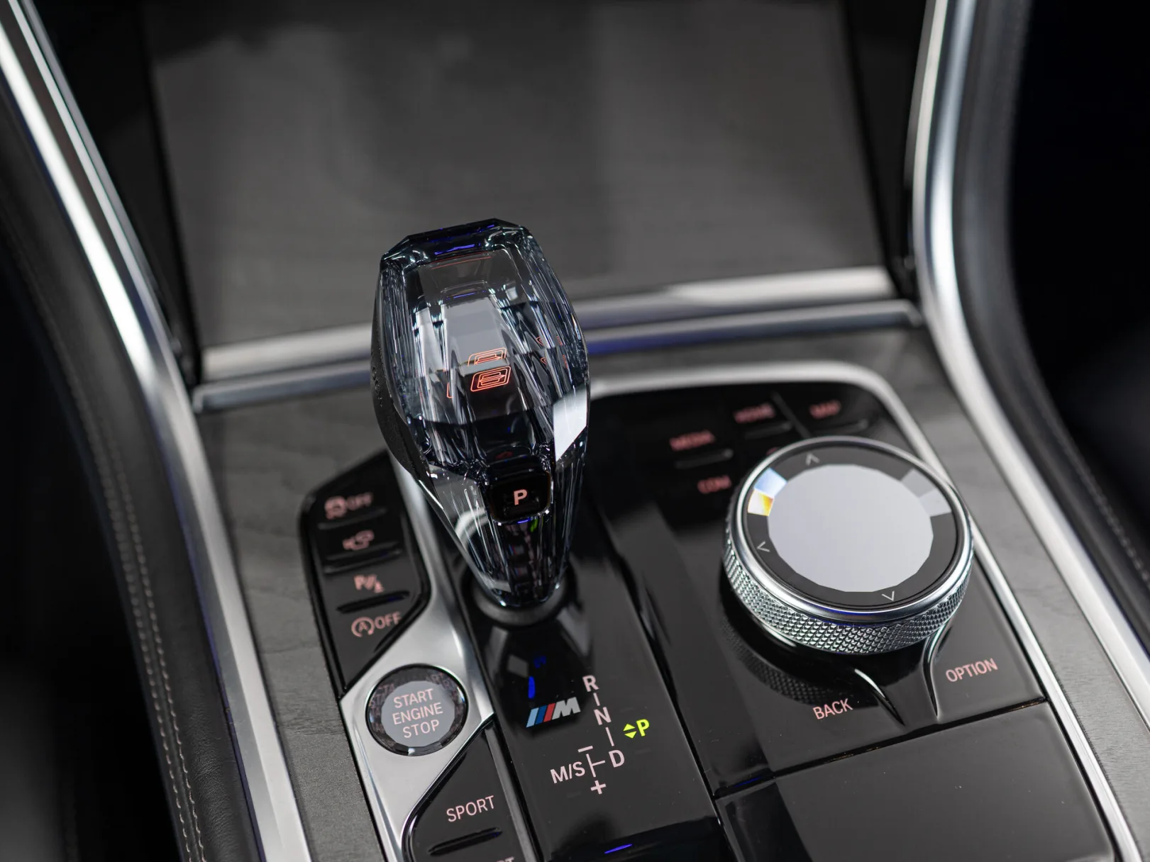 BMW 8 серии II (G14/G15/G16), 2019 — экстерьер, фото 18