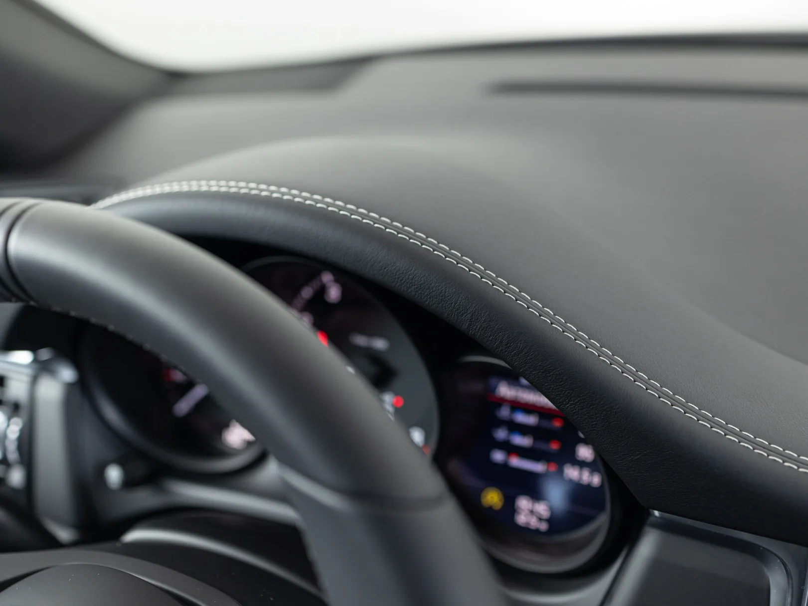 Porsche Macan Базовая I Рестайлинг 2, 2025 — экстерьер, фото 14