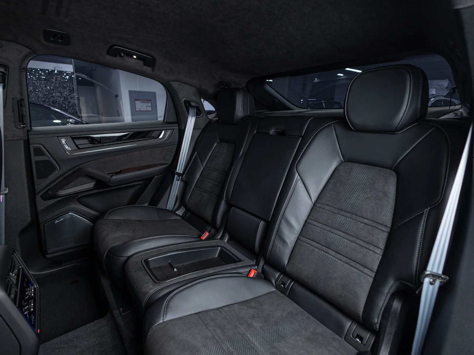 Porsche Cayenne Turbo GT III Рестайлинг, 2025 — экстерьер, фото 30