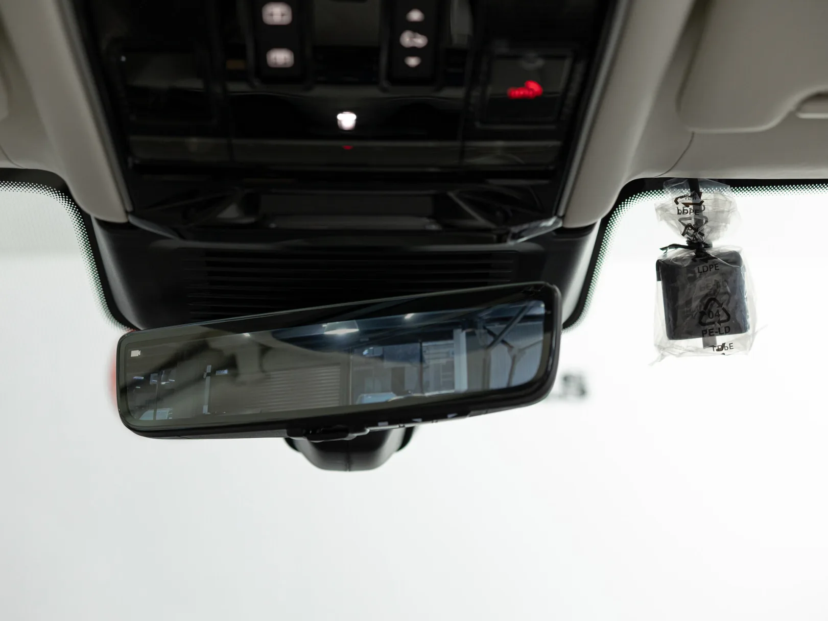 Land Rover Range Rover SV V, 2024 — экстерьер, фото 18