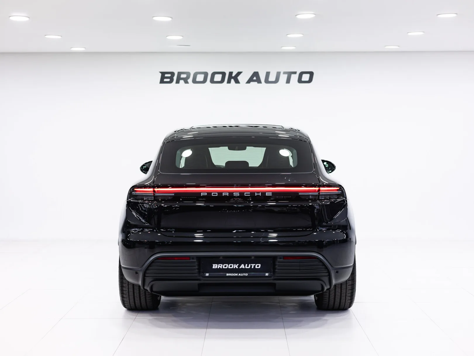 Porsche Macan 4S Electric II, 2025 — экстерьер, фото 5