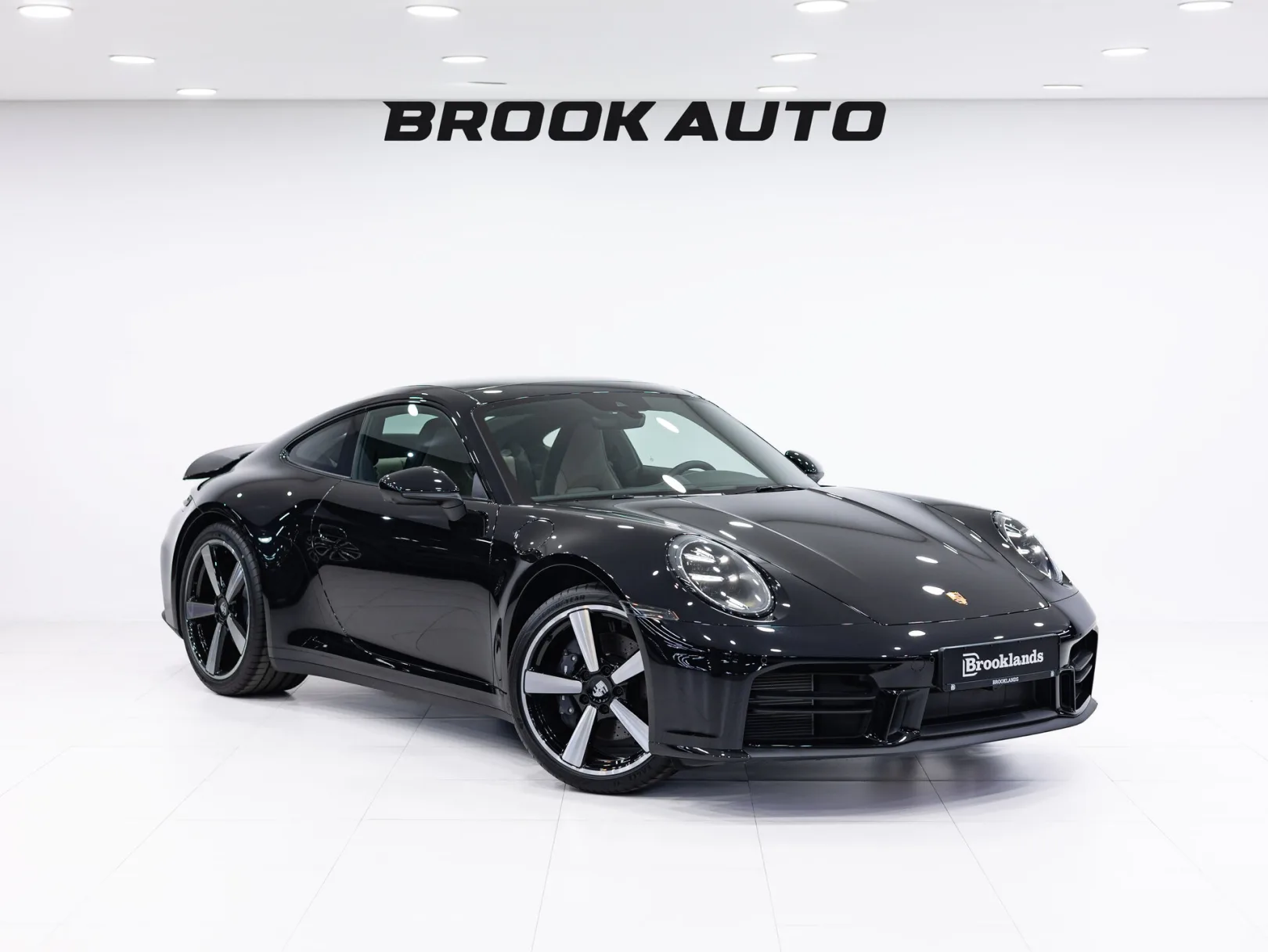Porsche 911 Carrera VIII (992) Рестайлинг, 2025 — экстерьер, фото 3