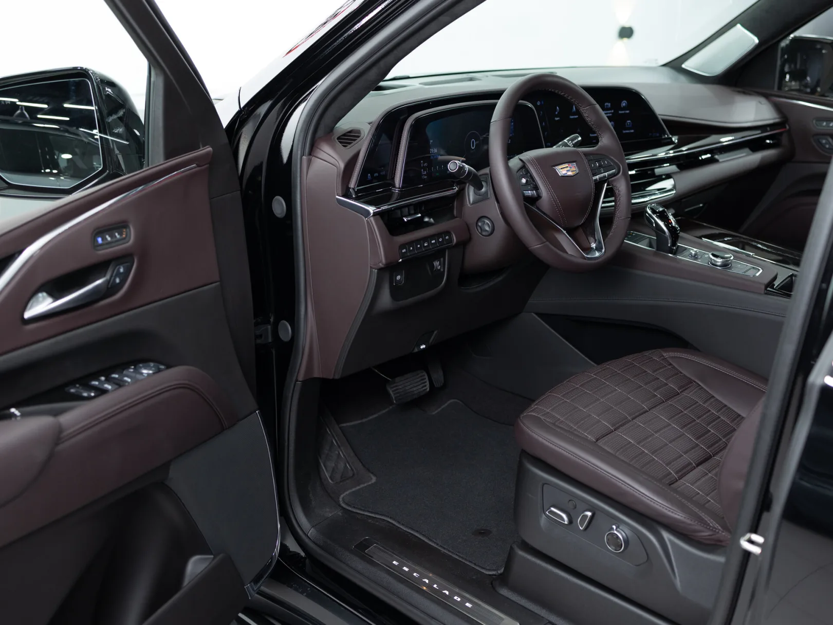 Cadillac Escalade Premium Luxury Platinum ESV V, 2024 — экстерьер, фото 8