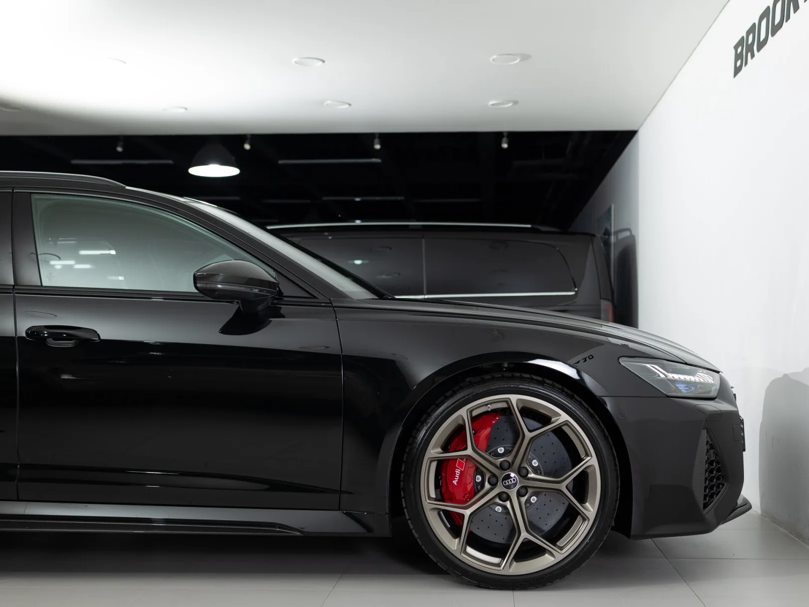 Audi RS 6 RS6 Avant performance IV (C8), 2025 — экстерьер, фото 36