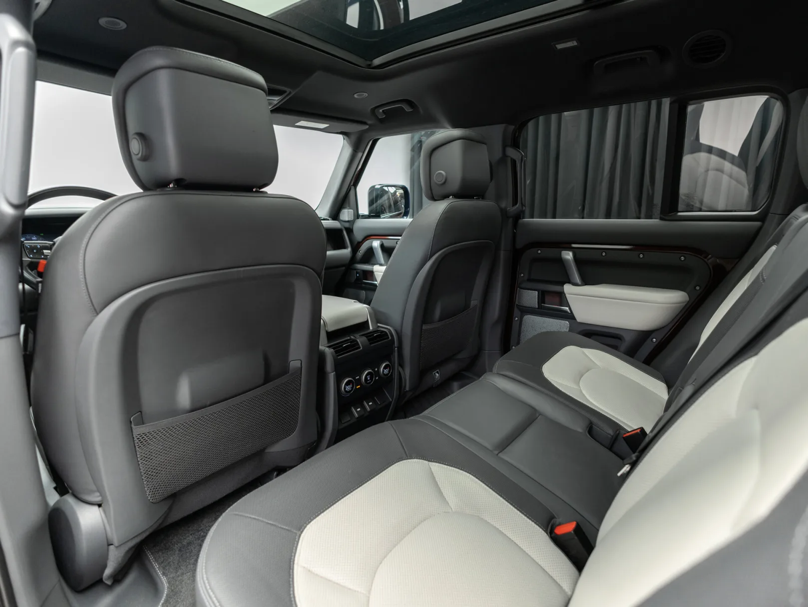Land Rover Defender X II, 2022 — экстерьер, фото 28