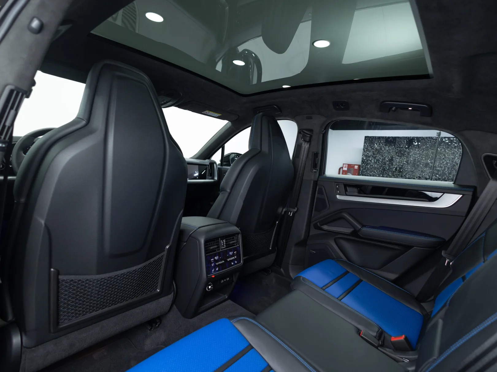 Porsche Cayenne Coupé III Рестайлинг, 2025 — экстерьер, фото 28