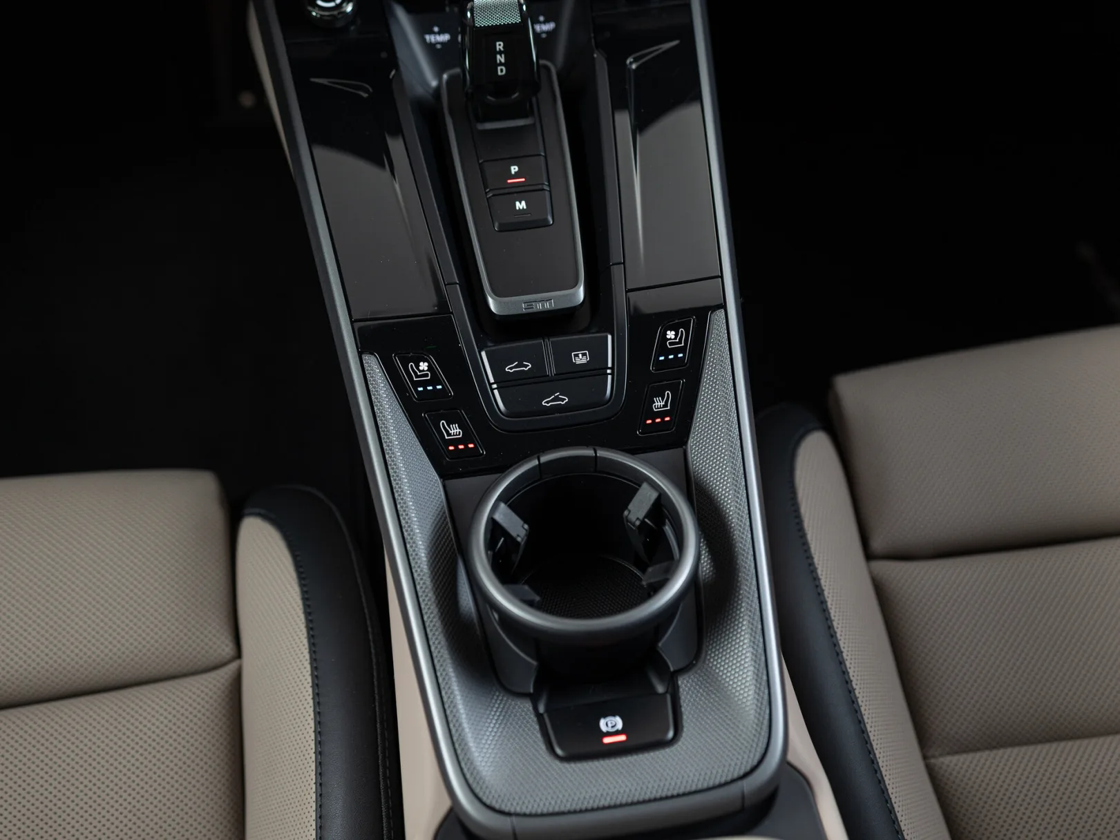 Porsche 911 Carrera VIII (992) Рестайлинг, 2025 — экстерьер, фото 18