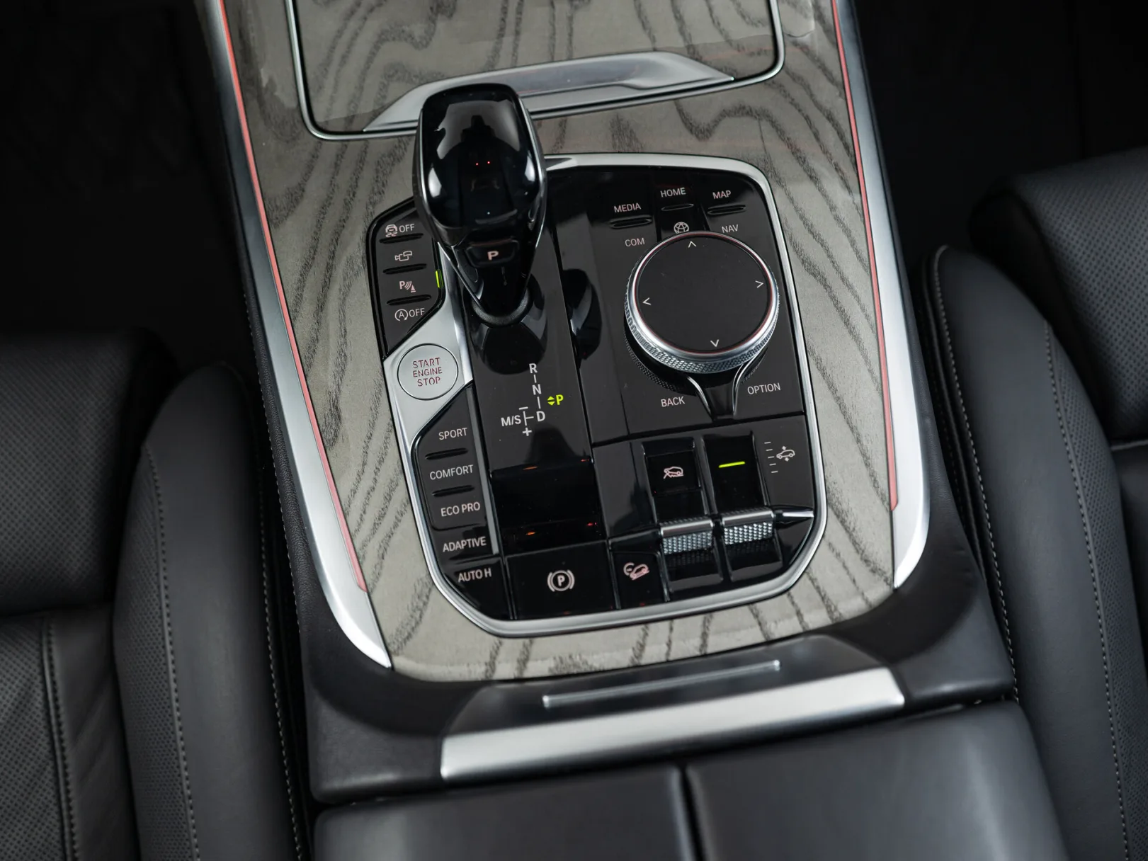BMW X7 xDrive40i M Sport Pro I (G07), 2019 — экстерьер, фото 17