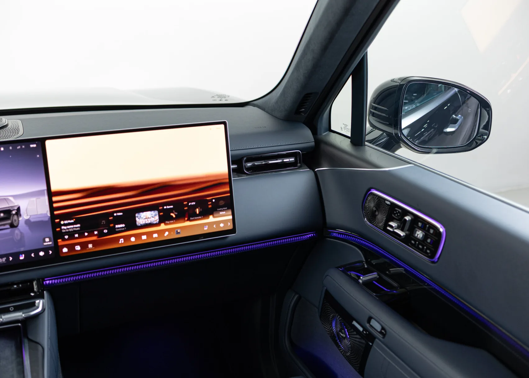 Zeekr 9X Max (6 seats) I, 2025 — экстерьер, фото 22
