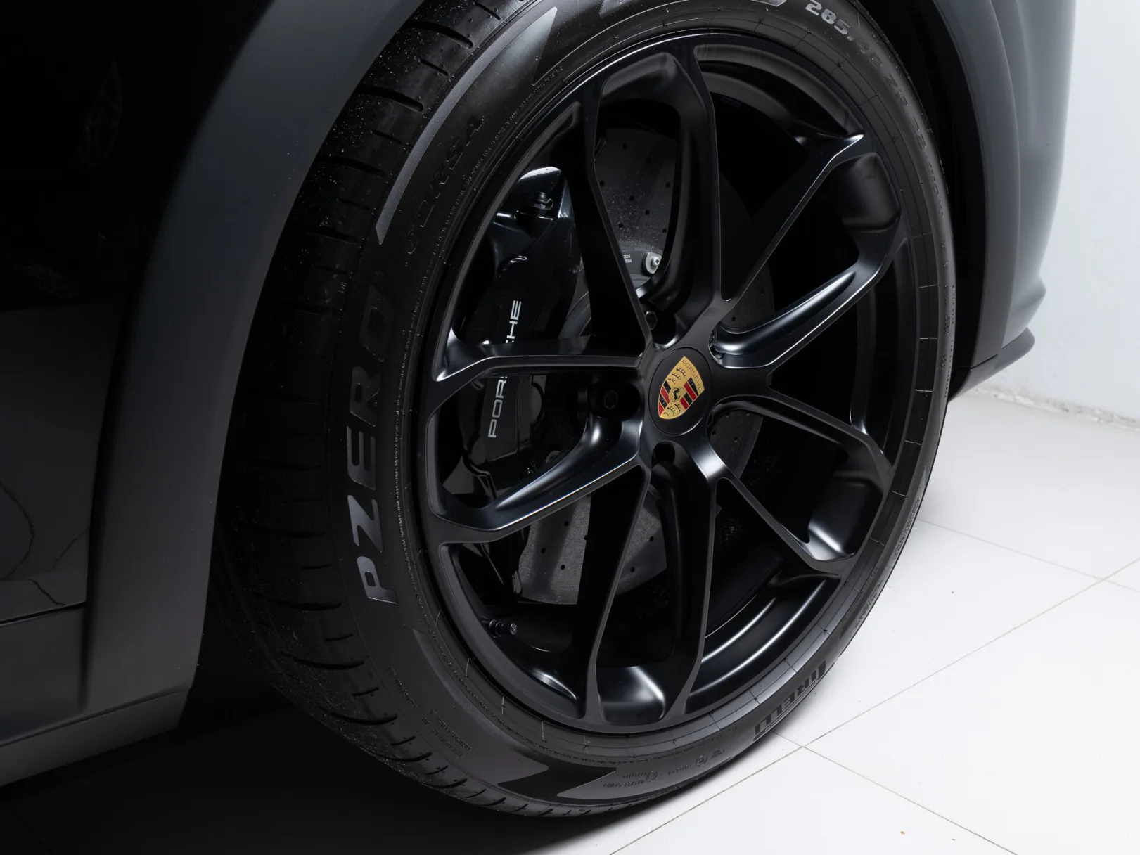 Porsche Cayenne III Рестайлинг, 2024 — экстерьер, фото 35