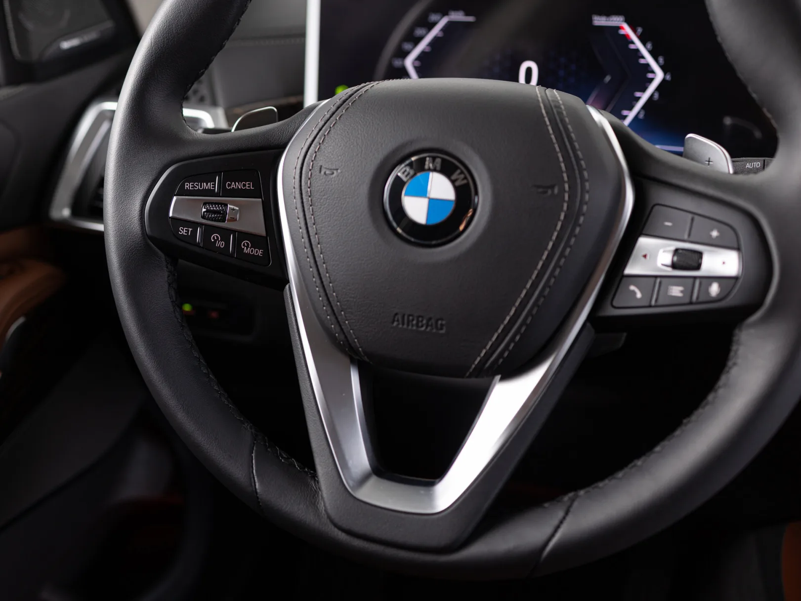 BMW X5 xDrive40i IV (G05/G18) Рестайлинг, 2026 — экстерьер, фото 16