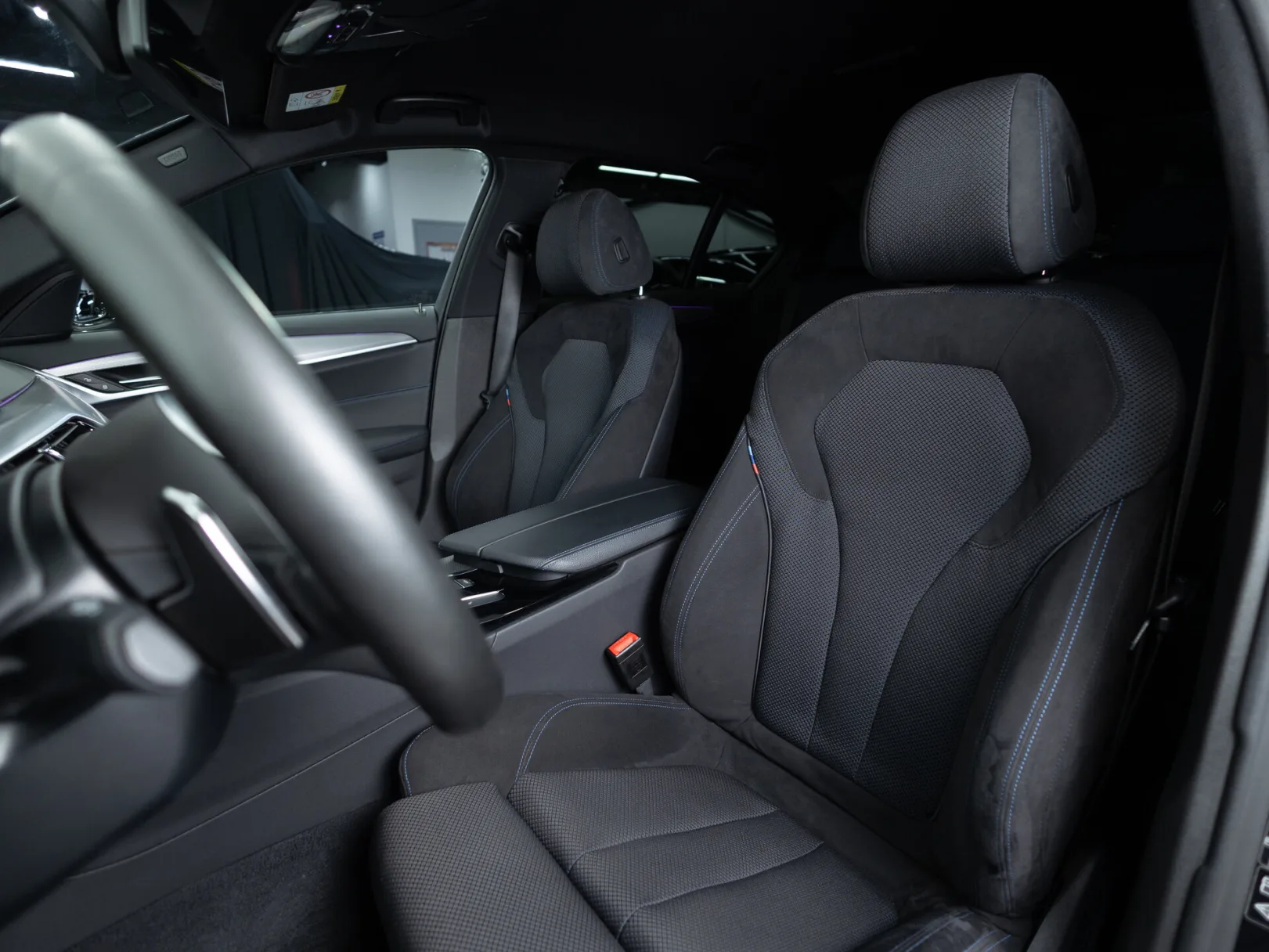 BMW 5 серии 520d xDrive M Sport VII (G30/G31/G38), 2019 — экстерьер, фото 10