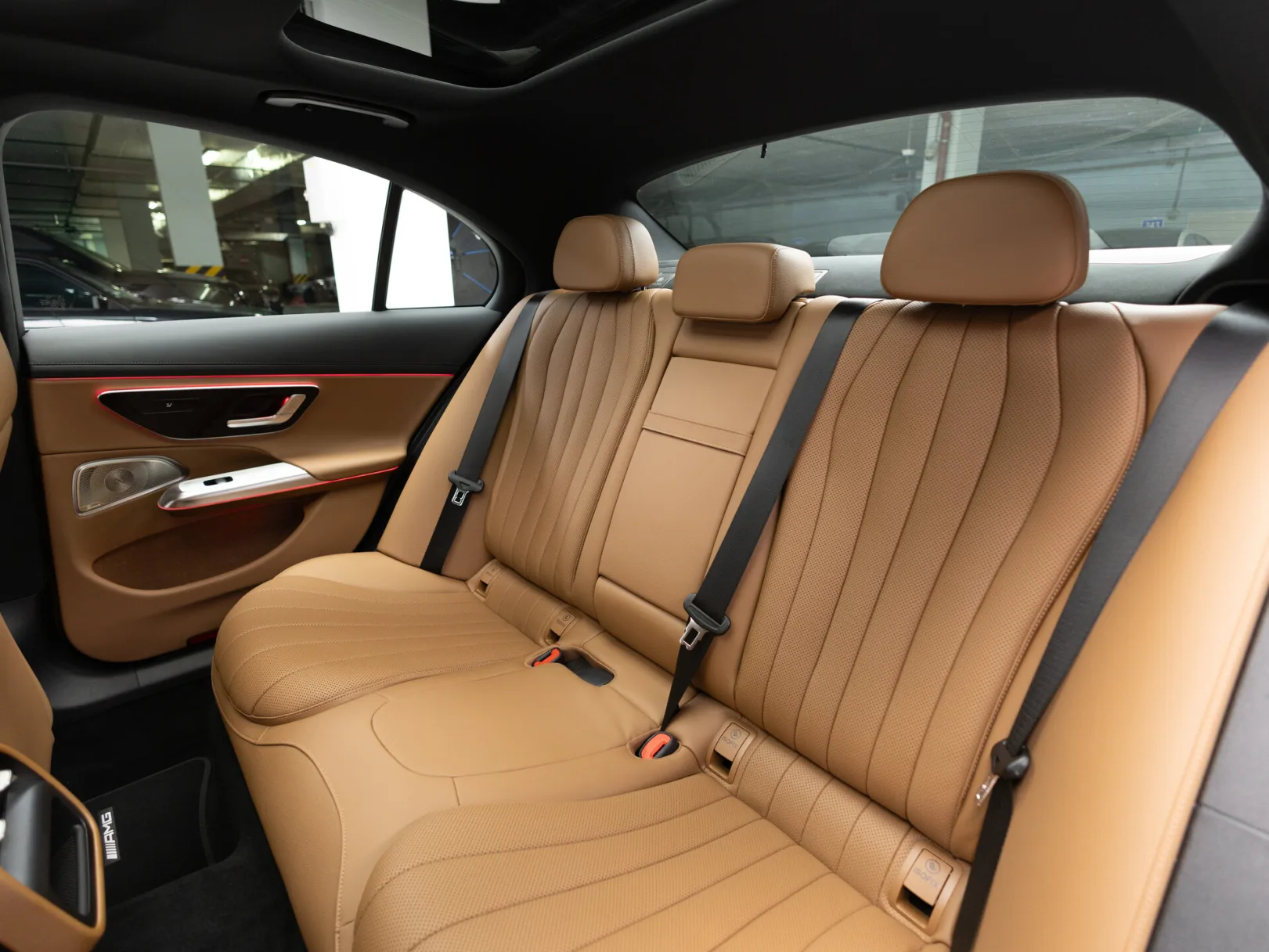 Mercedes-Benz E-Класс E 300 4MATIC AMG Line VI (W214, S214), 2026 — экстерьер, фото 29