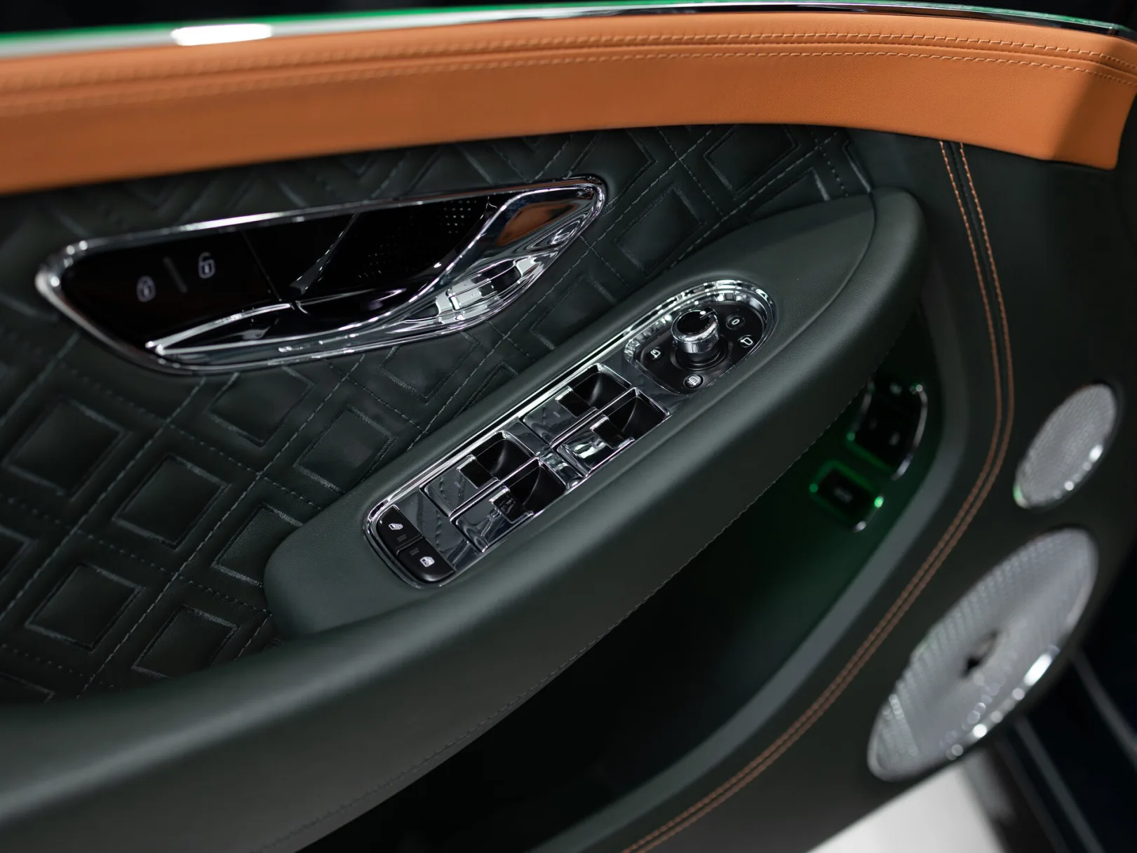 Bentley Continental GT III, 2021 — экстерьер, фото 9