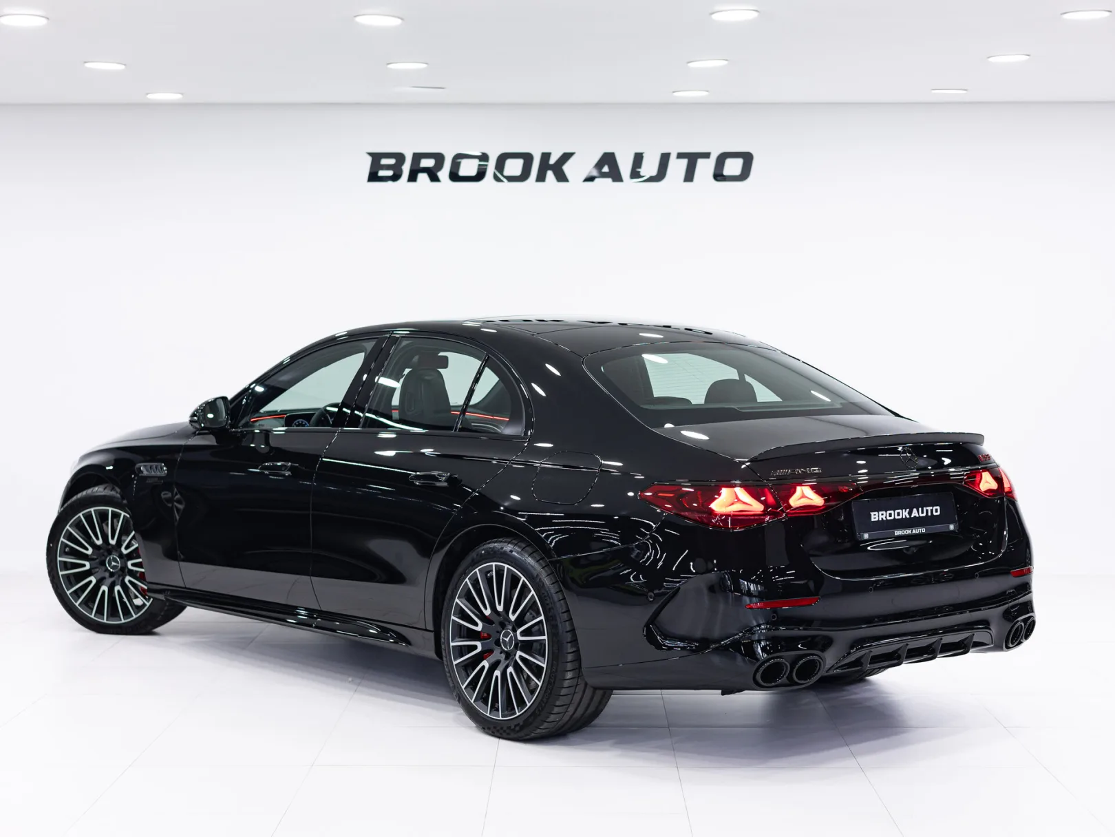 Mercedes-Benz E-Класс AMG E 53 4MATIC+ VI (W214), 2024 — экстерьер, фото 6