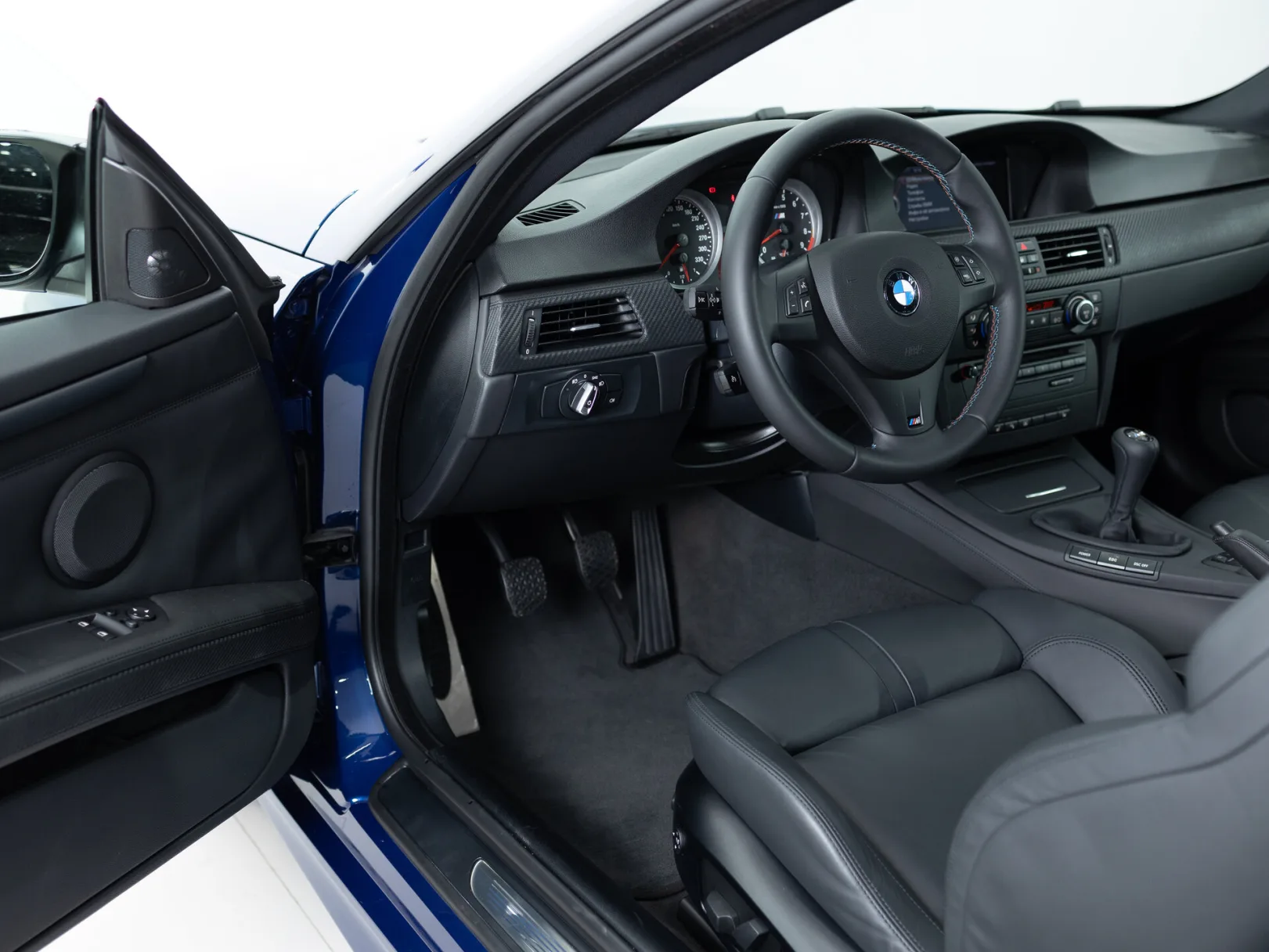 BMW M3 IV (E90), 2009 — экстерьер, фото 8