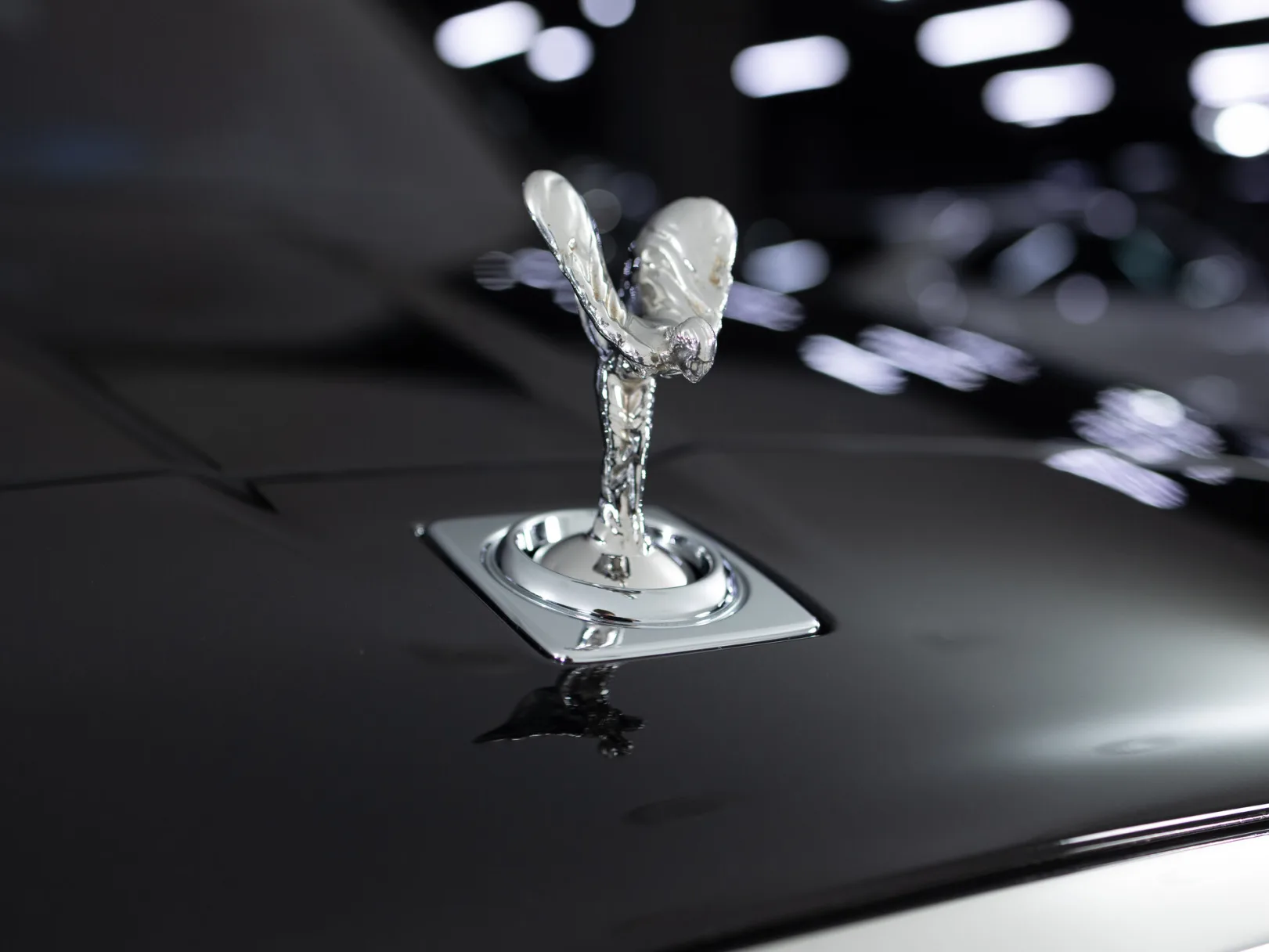 Rolls-Royce Cullinan Individual I (Series I), 2020 — экстерьер, фото 32
