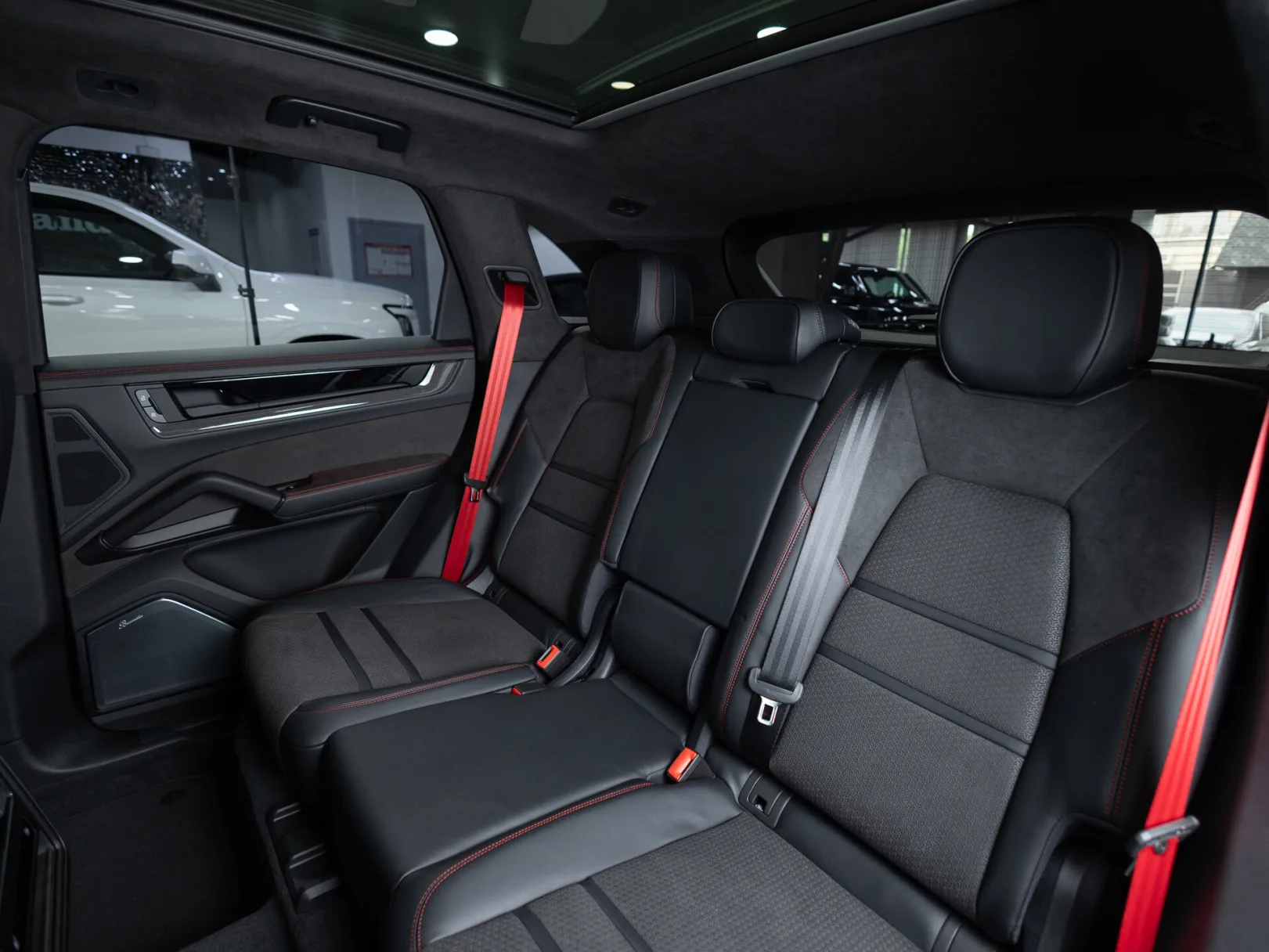 Porsche Cayenne GTS III Рестайлинг, 2025 — экстерьер, фото 27
