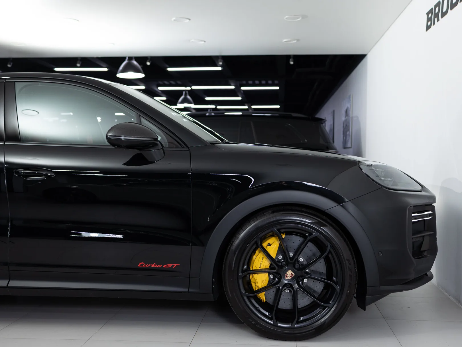 Porsche Cayenne Turbo GT III Рестайлинг, 2025 — экстерьер, фото 36