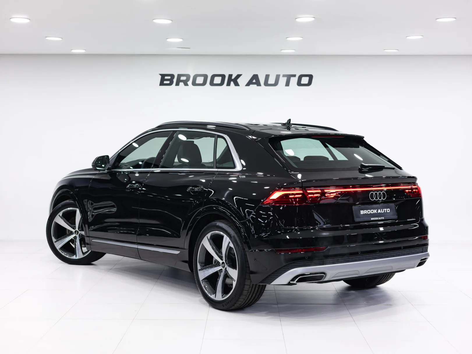 Audi Q8 55 TFSI I (4M) Рестайлинг, 2024 — экстерьер, фото 6