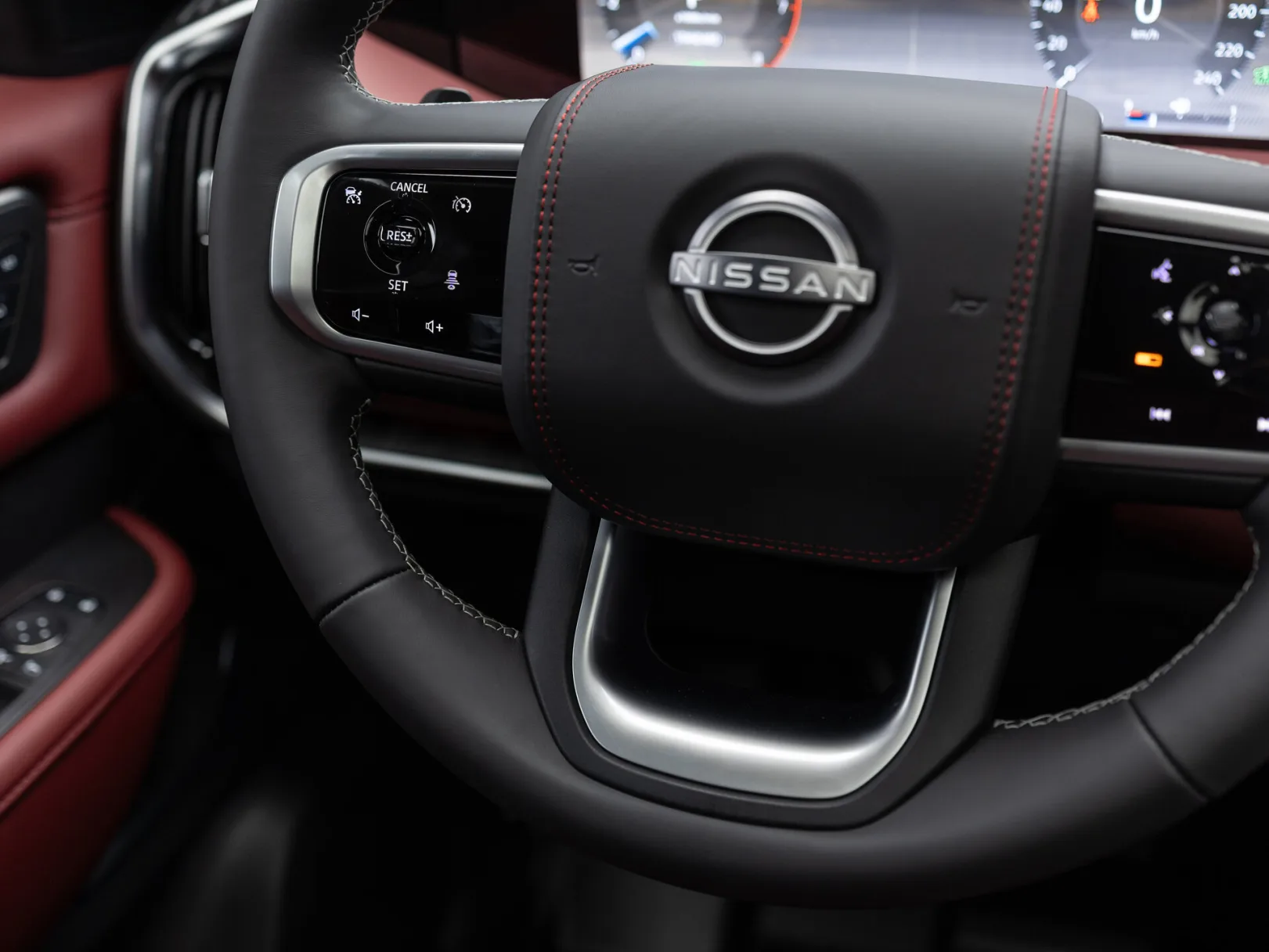 Nissan Patrol LE Platinum City VII (Y63), 2026 — экстерьер, фото 17