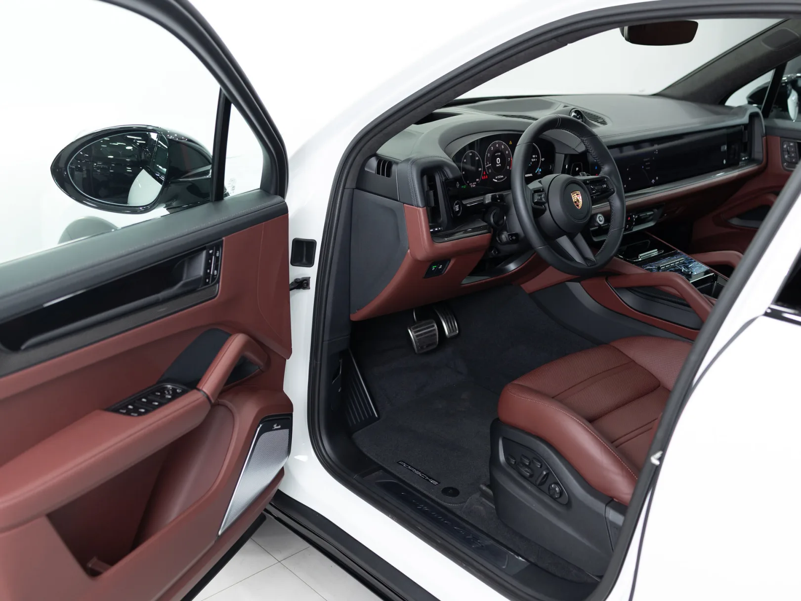 Porsche Cayenne GTS III Рестайлинг, 2025 — экстерьер, фото 7