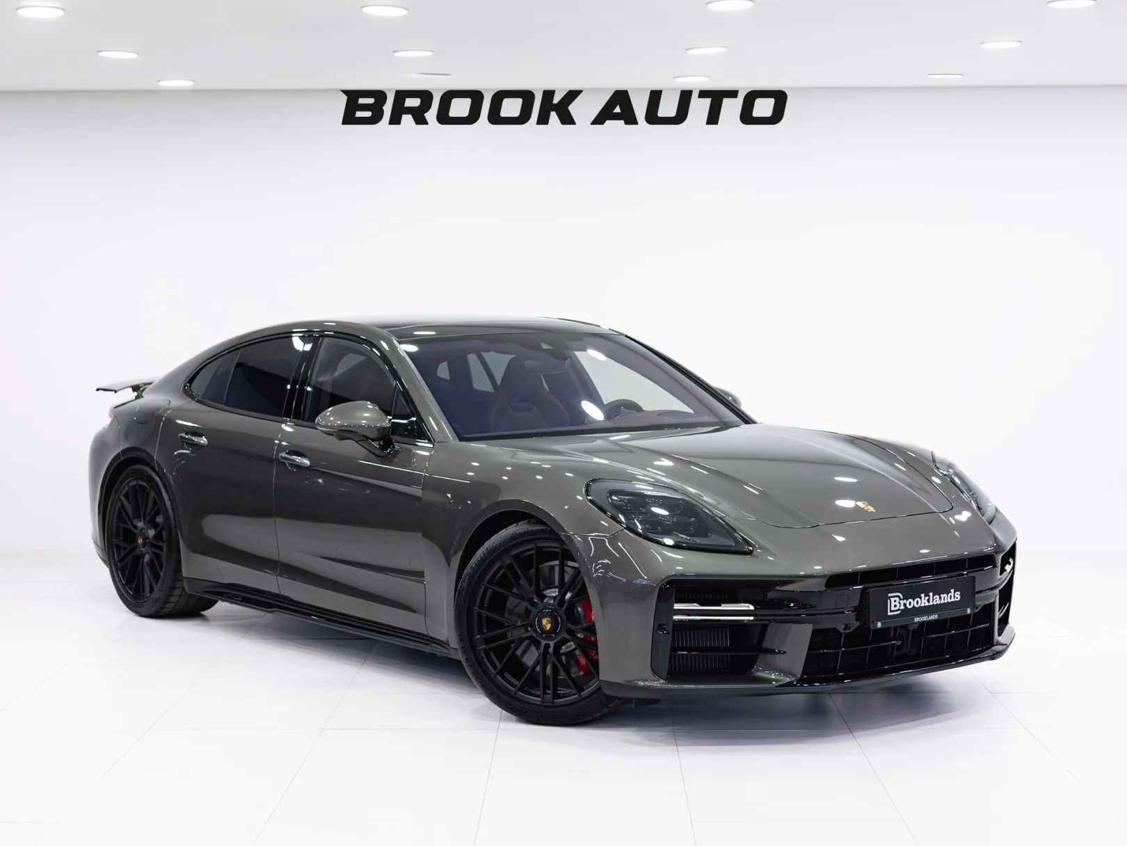 Porsche Panamera GTS III, 2025 — экстерьер, фото 3