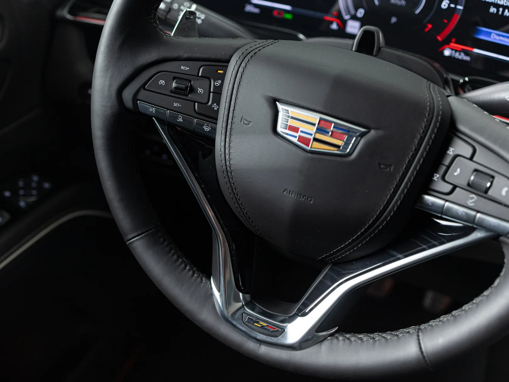 Cadillac Escalade-V V-series I, 2024 — экстерьер, фото 17