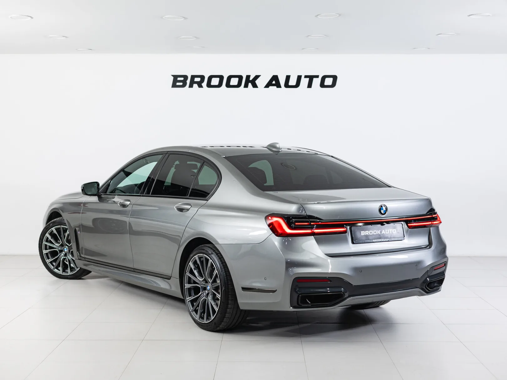 BMW 7 серии VI (G11/G12) Рестайлинг, 2020 — экстерьер, фото 4