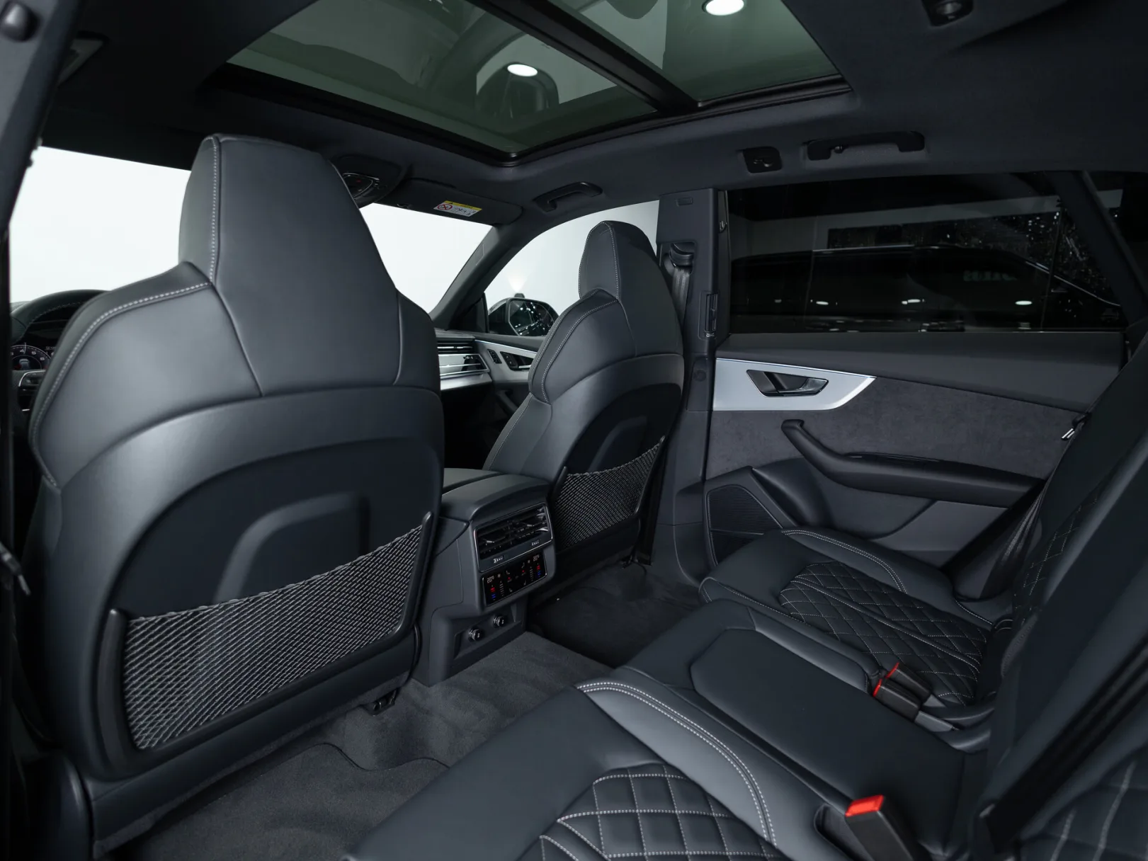 Audi Q8 55 TFSI I (4M) Рестайлинг, 2024 — экстерьер, фото 26