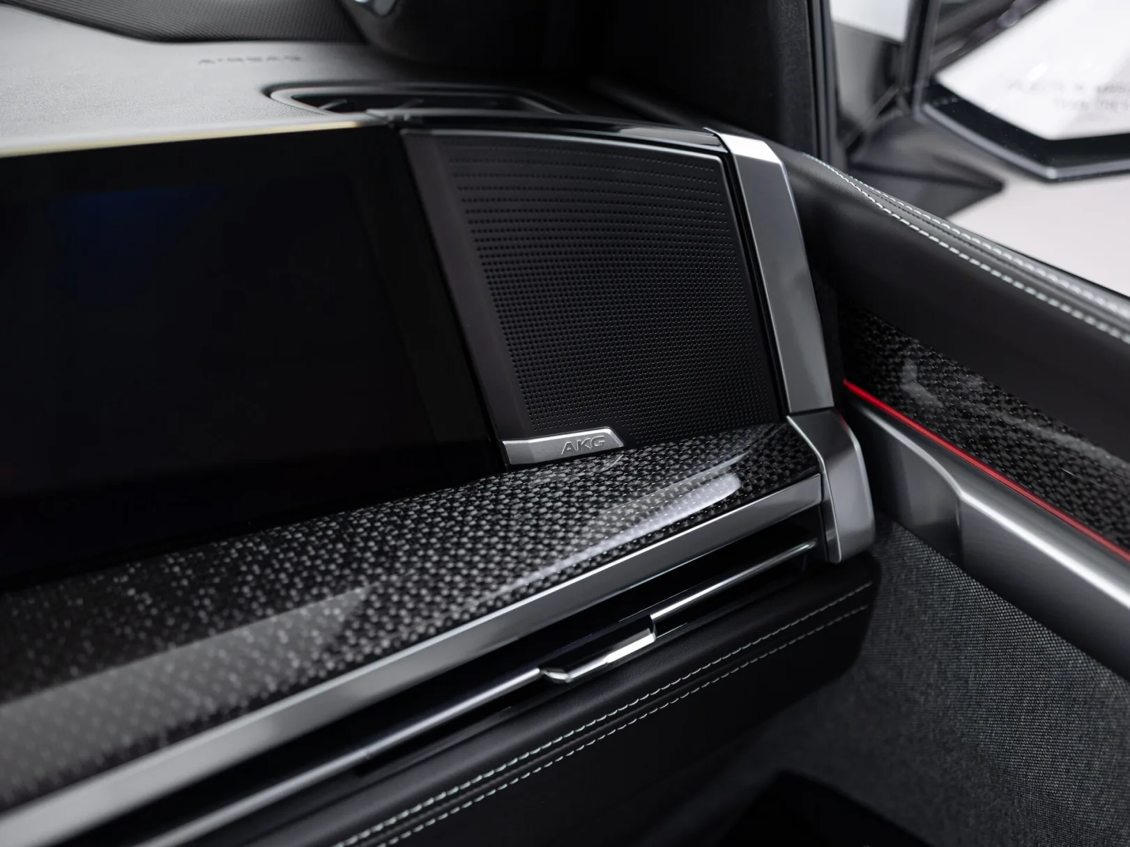 Cadillac Escalade-V V-series I Рестайлинг, 2025 — экстерьер, фото 23