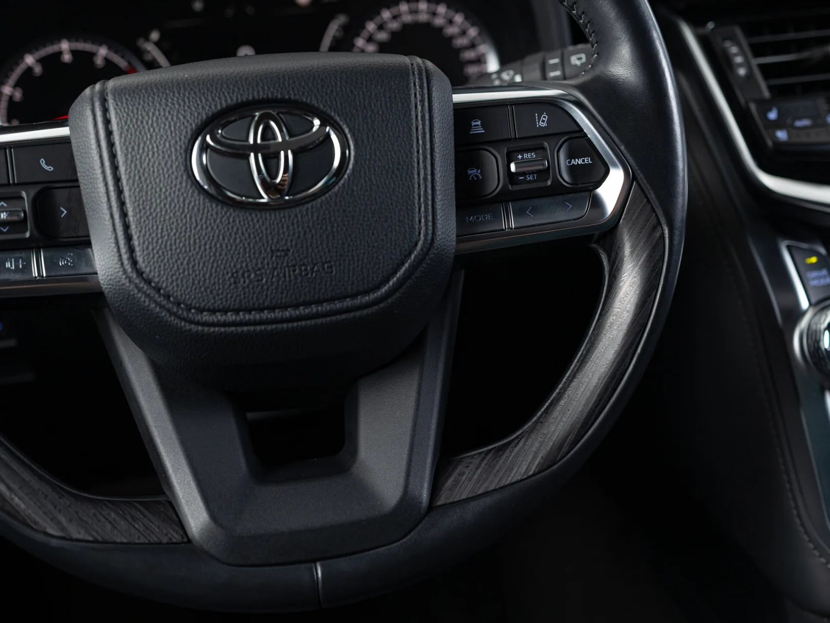 Toyota Land Cruiser 70th Anniversary 300 Series, 2021 — экстерьер, фото 16