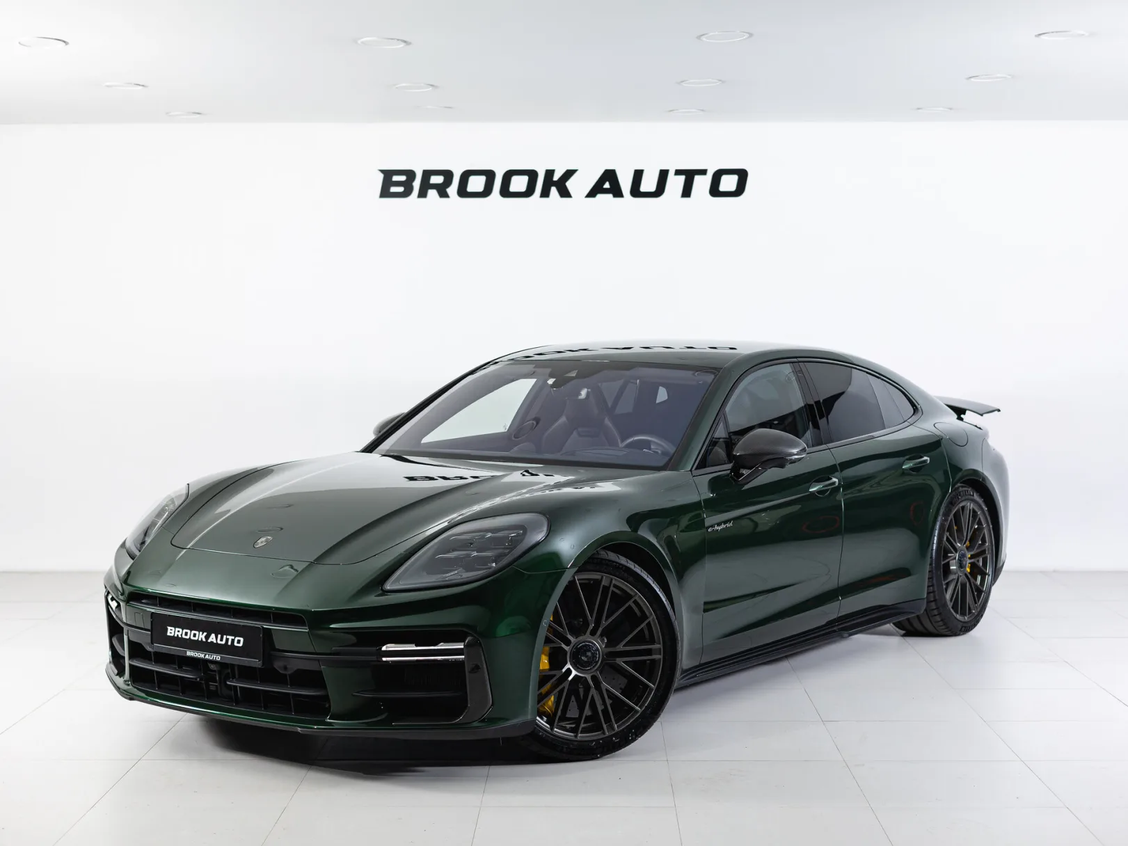 Porsche Panamera Turbo S E-Hybrid III, 2024 — экстерьер, фото 1