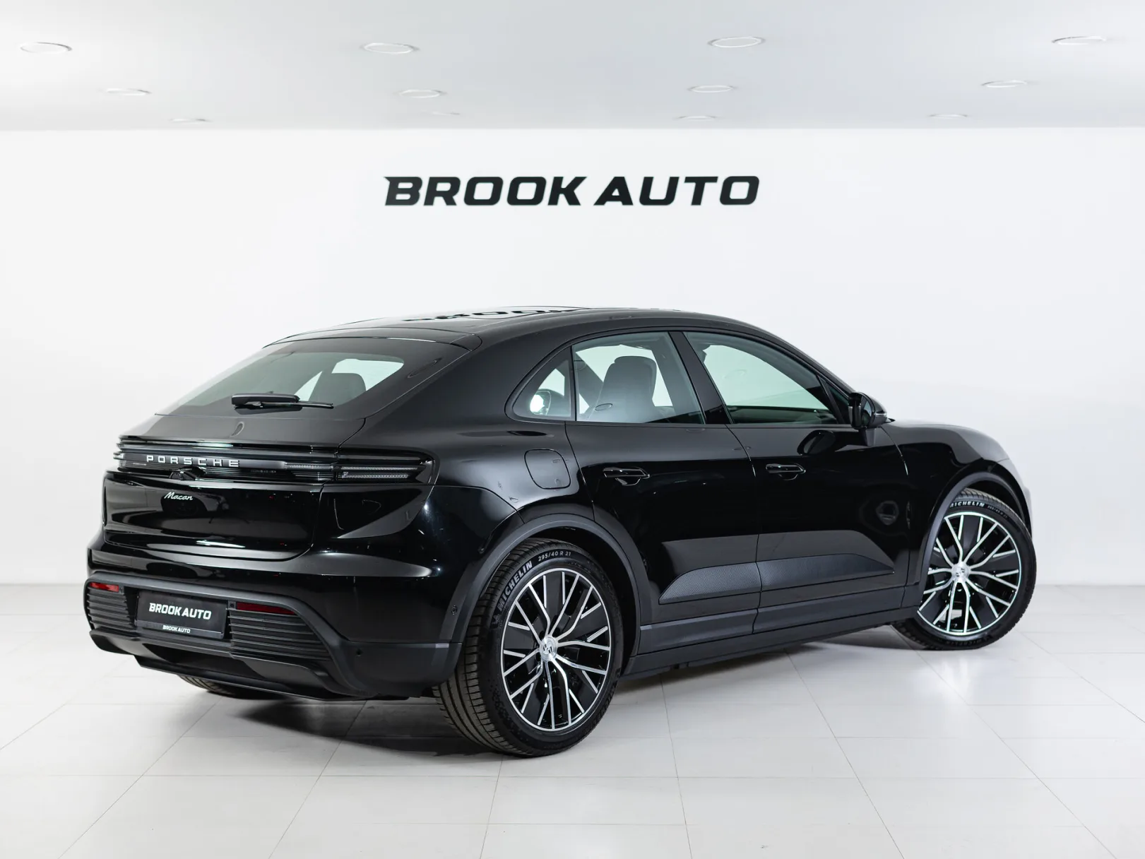Porsche Macan Electric II, 2025 — экстерьер, фото 6