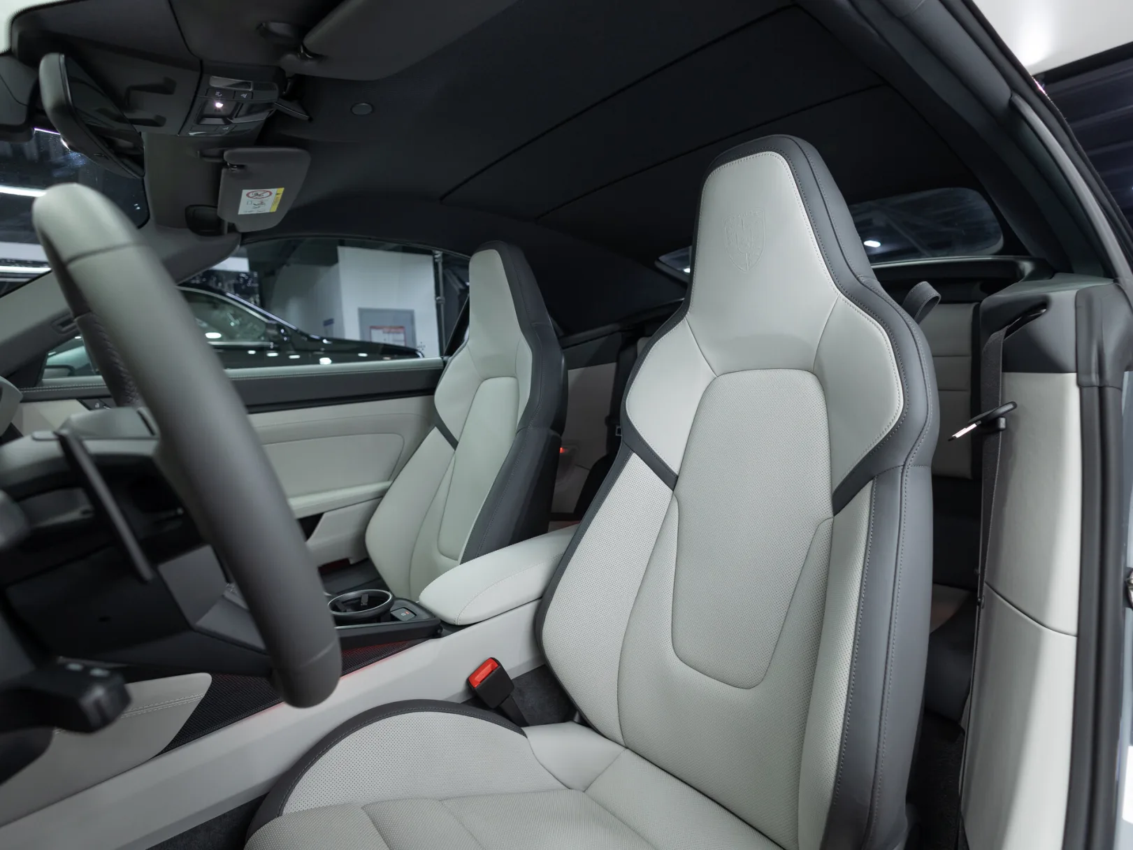 Porsche 911 Carrera 4 GTS VIII (992) Рестайлинг, 2025 — экстерьер, фото 16