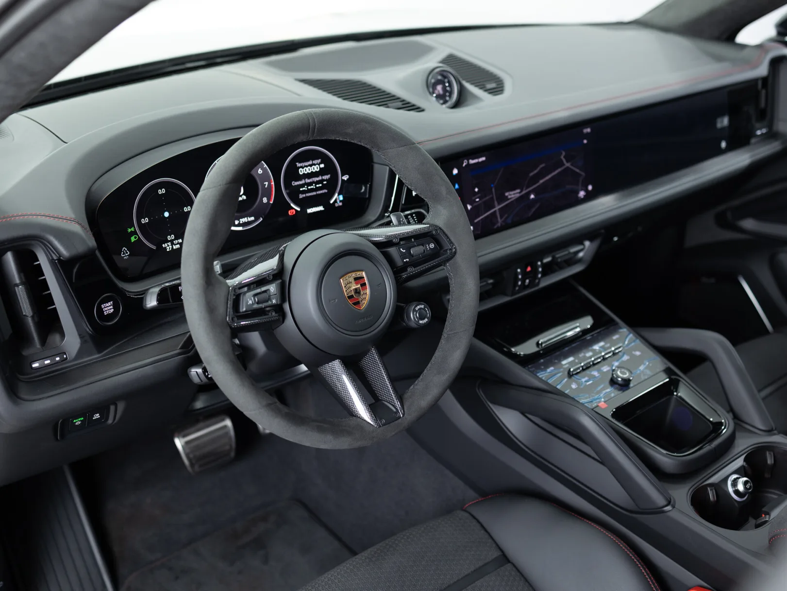 Porsche Cayenne GTS Coupé III Рестайлинг, 2024 — экстерьер, фото 9