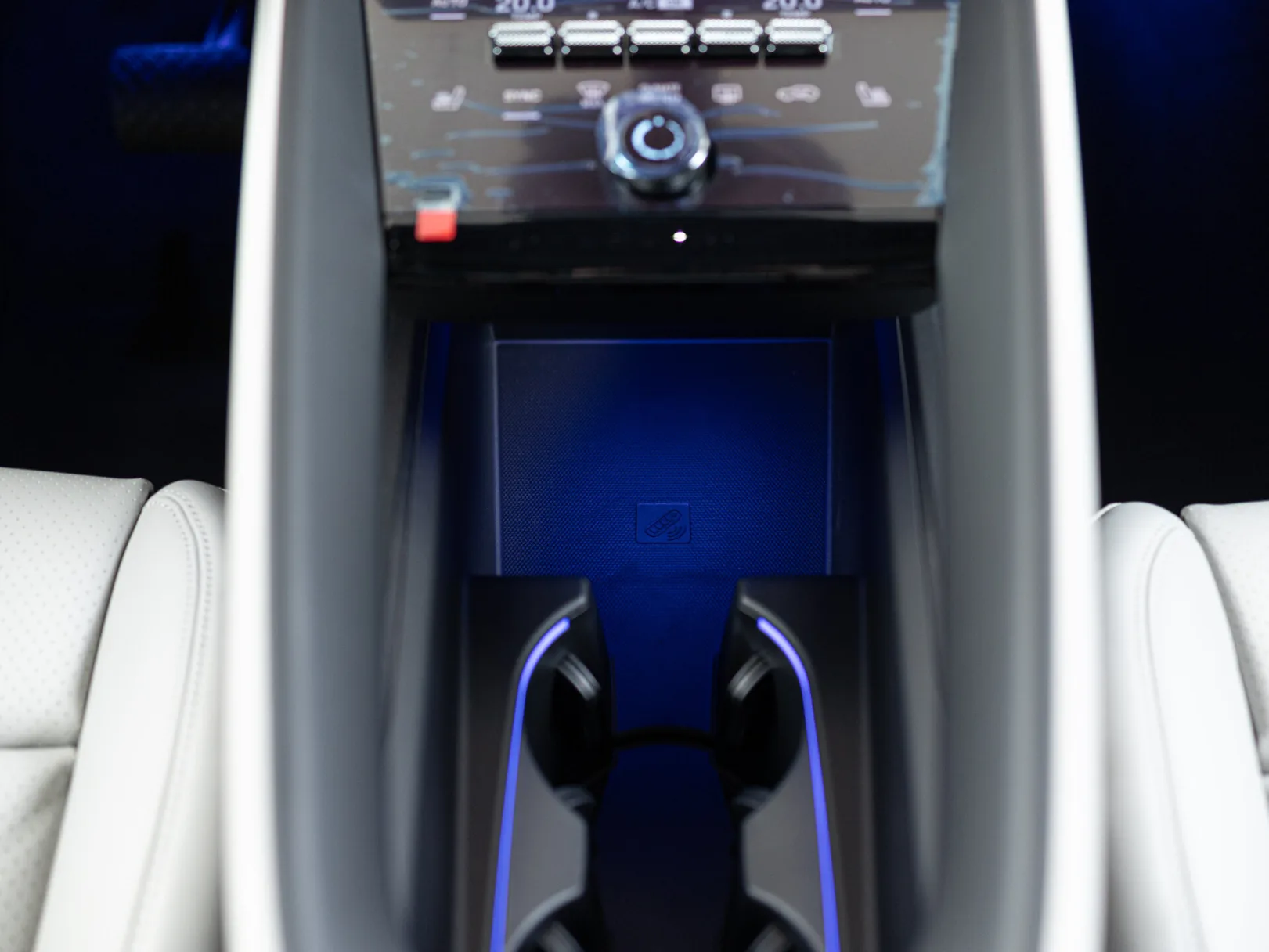 Porsche Macan Electric II, 2025 — экстерьер, фото 21