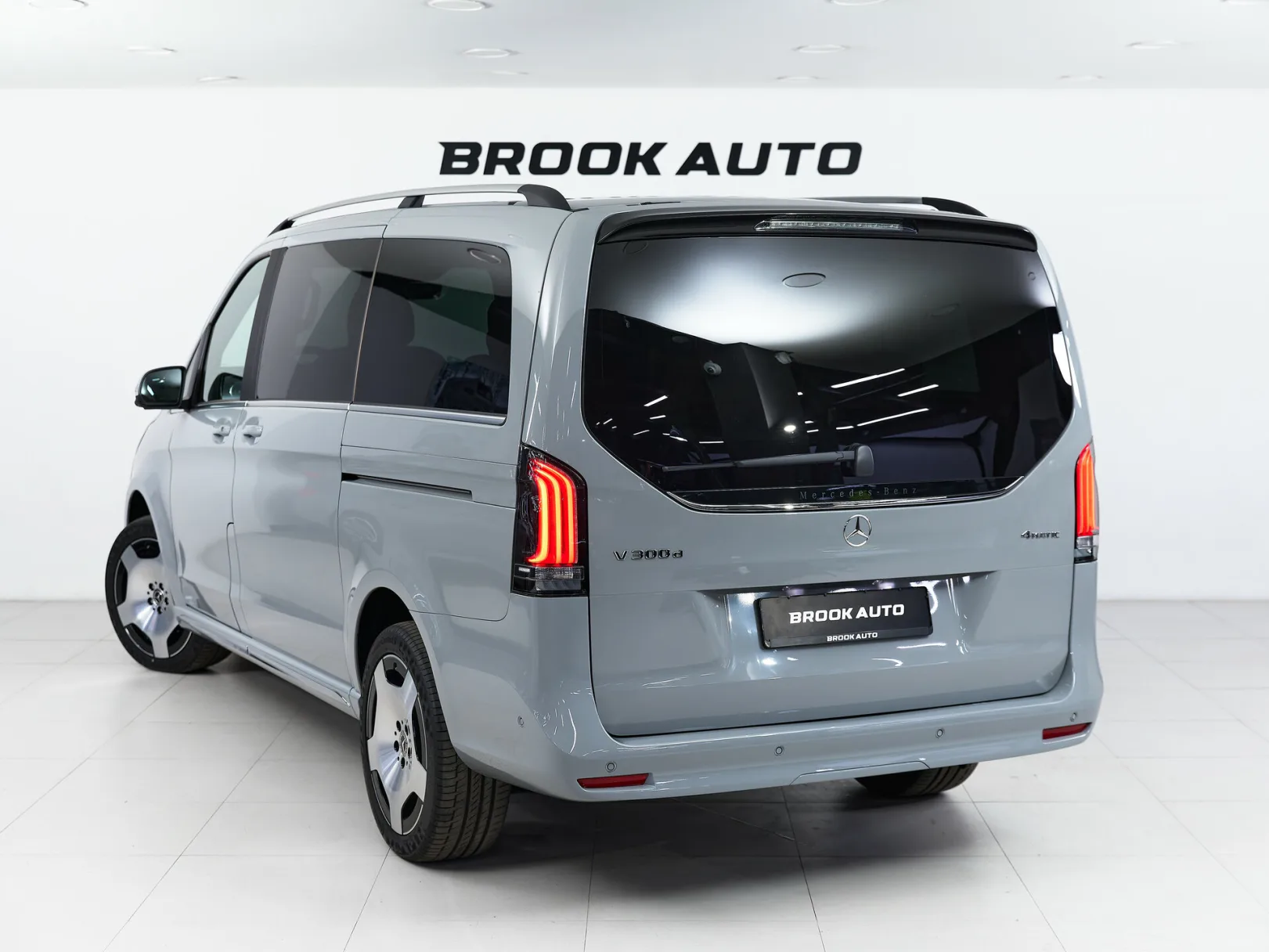 Mercedes-Benz V-Класс Exclusive III (W447) Рестайлинг 2, 2026 — экстерьер, фото 6