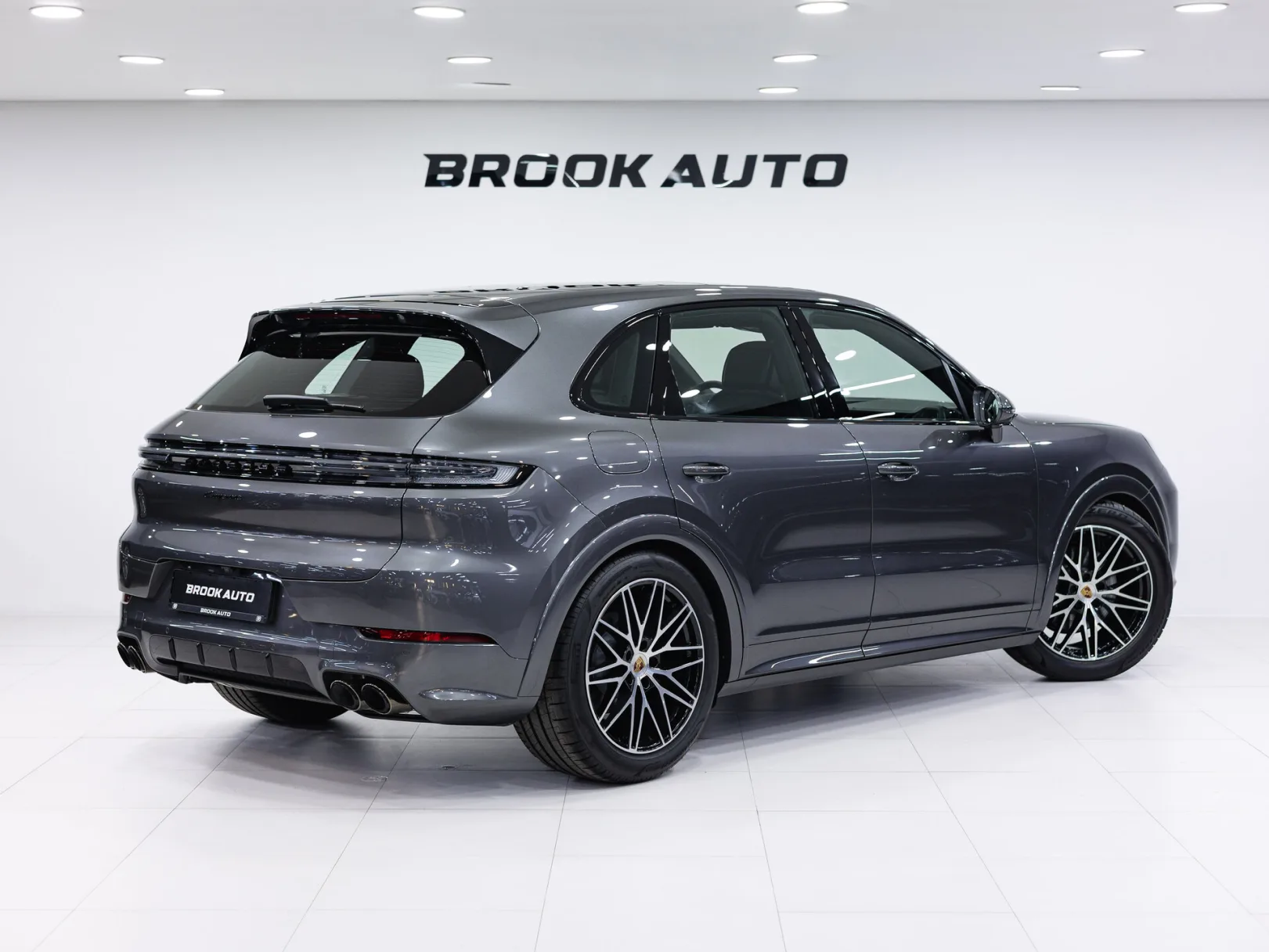 Porsche Cayenne Базовая III Рестайлинг, 2025 — экстерьер, фото 4