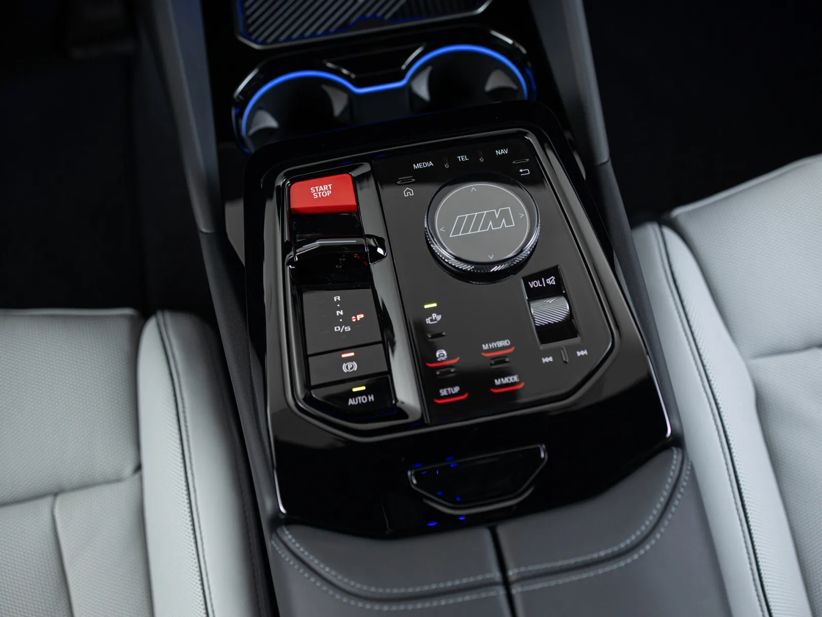 BMW M5 VII (G90), 2025 — экстерьер, фото 18