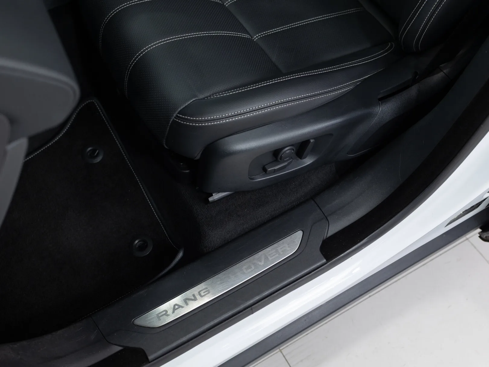 Land Rover Range Rover Velar S I, 2021 — экстерьер, фото 12