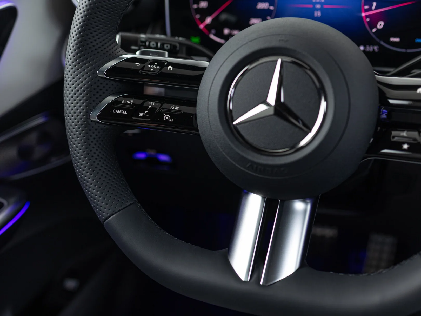 Mercedes-Benz GLC 300 4MATIC II (X254), 2025 — экстерьер, фото 16