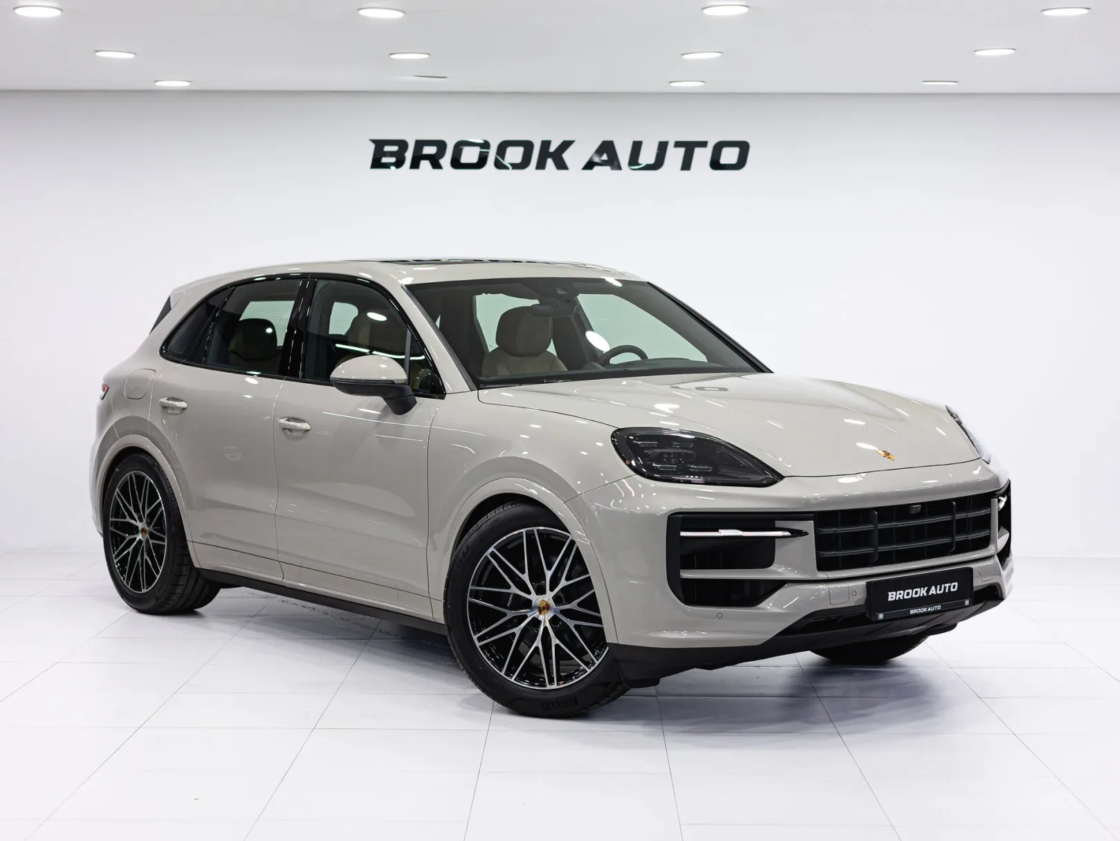 Porsche Cayenne Базовая III Рестайлинг, 2025 — экстерьер, фото 3