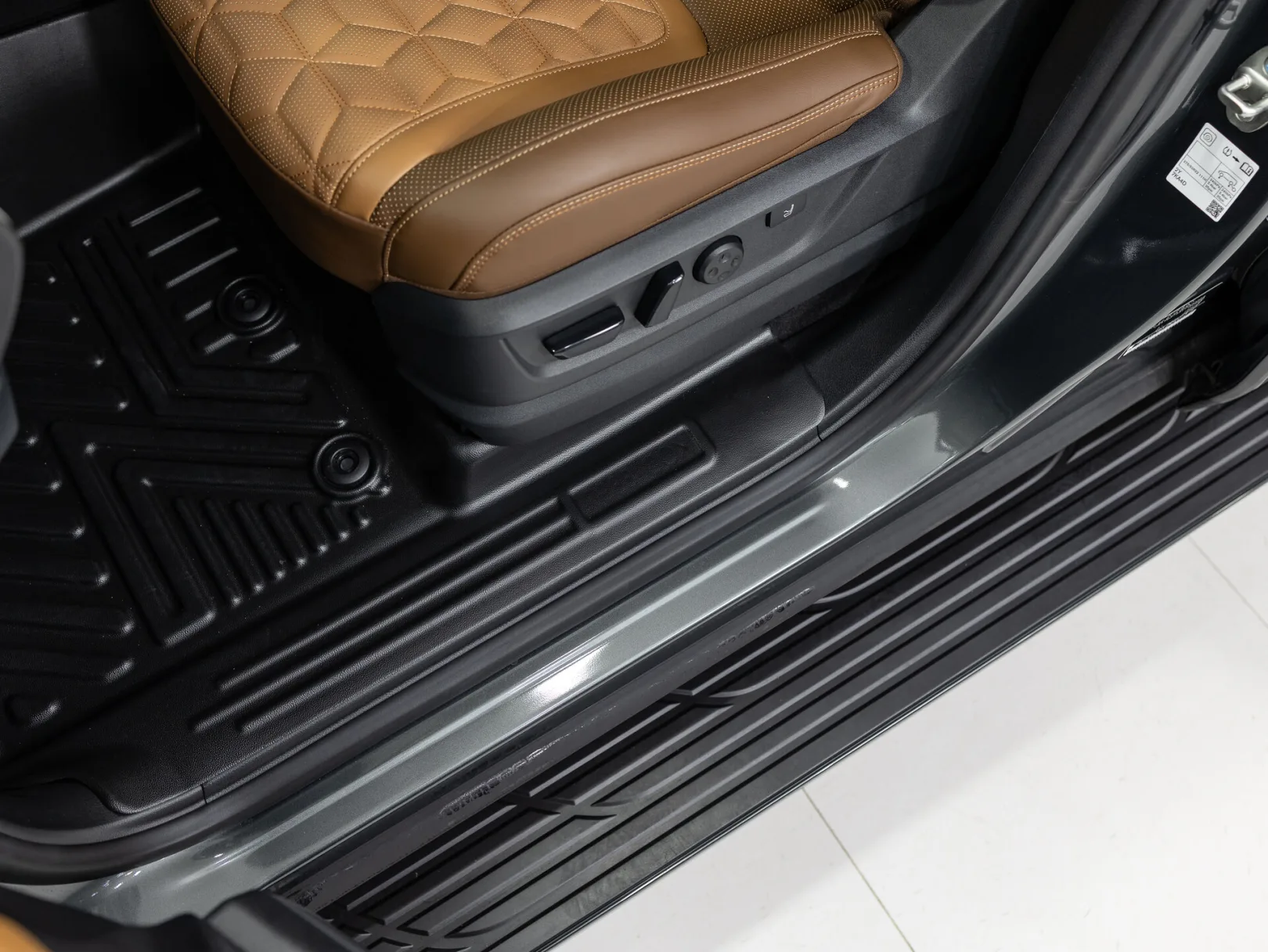 Nissan Patrol LE Platinum City VII (Y63), 2026 — экстерьер, фото 11