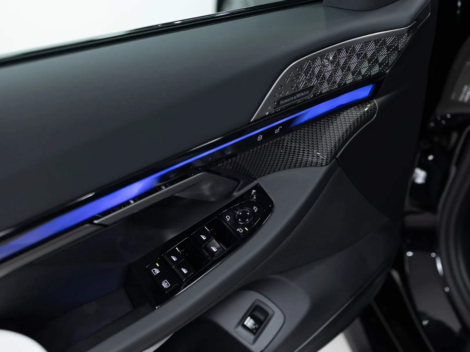 BMW M5 VII (G90), 2025 — экстерьер, фото 9